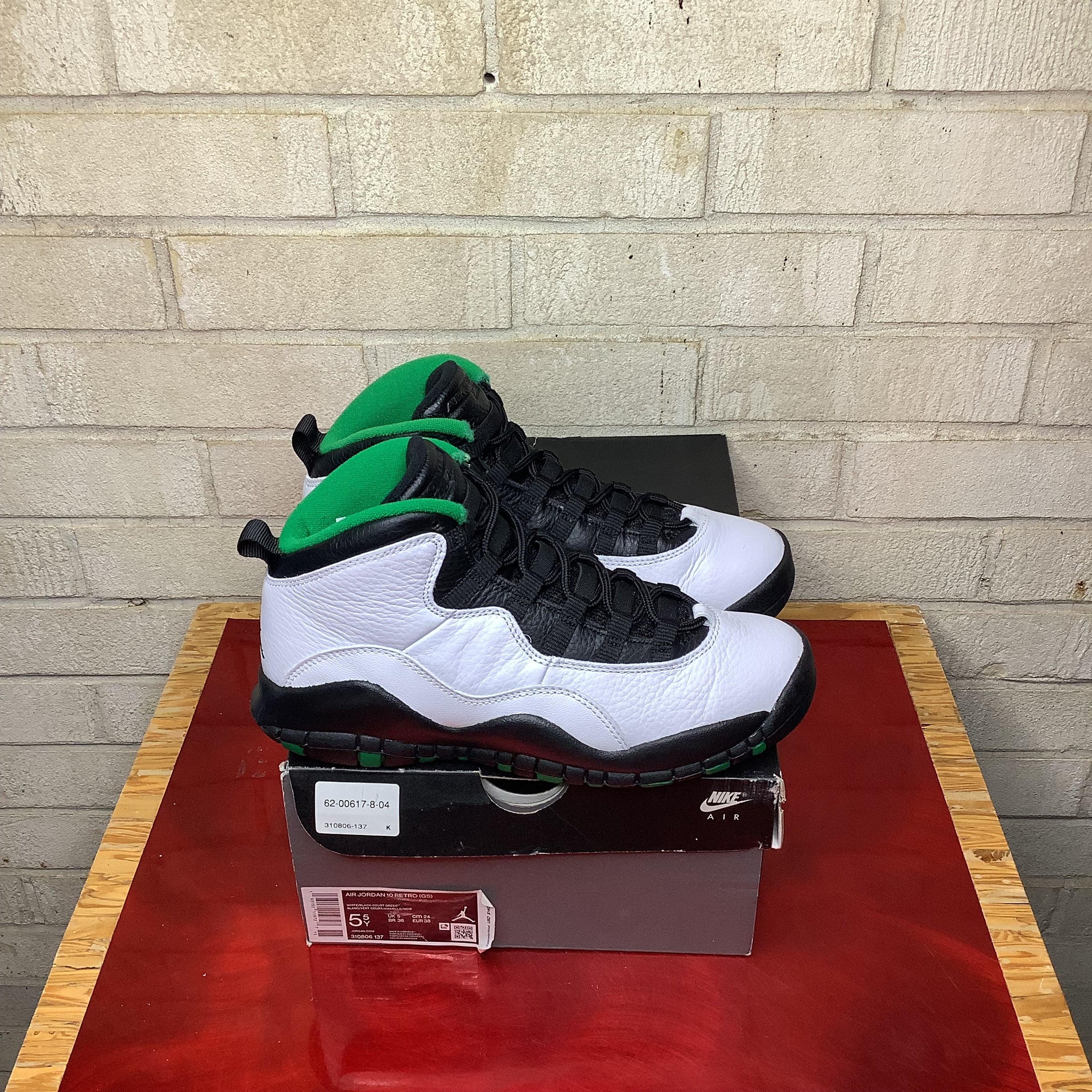 AIR JORDAN 10 SEATTLE SIZE 5.5/7W 310806-137