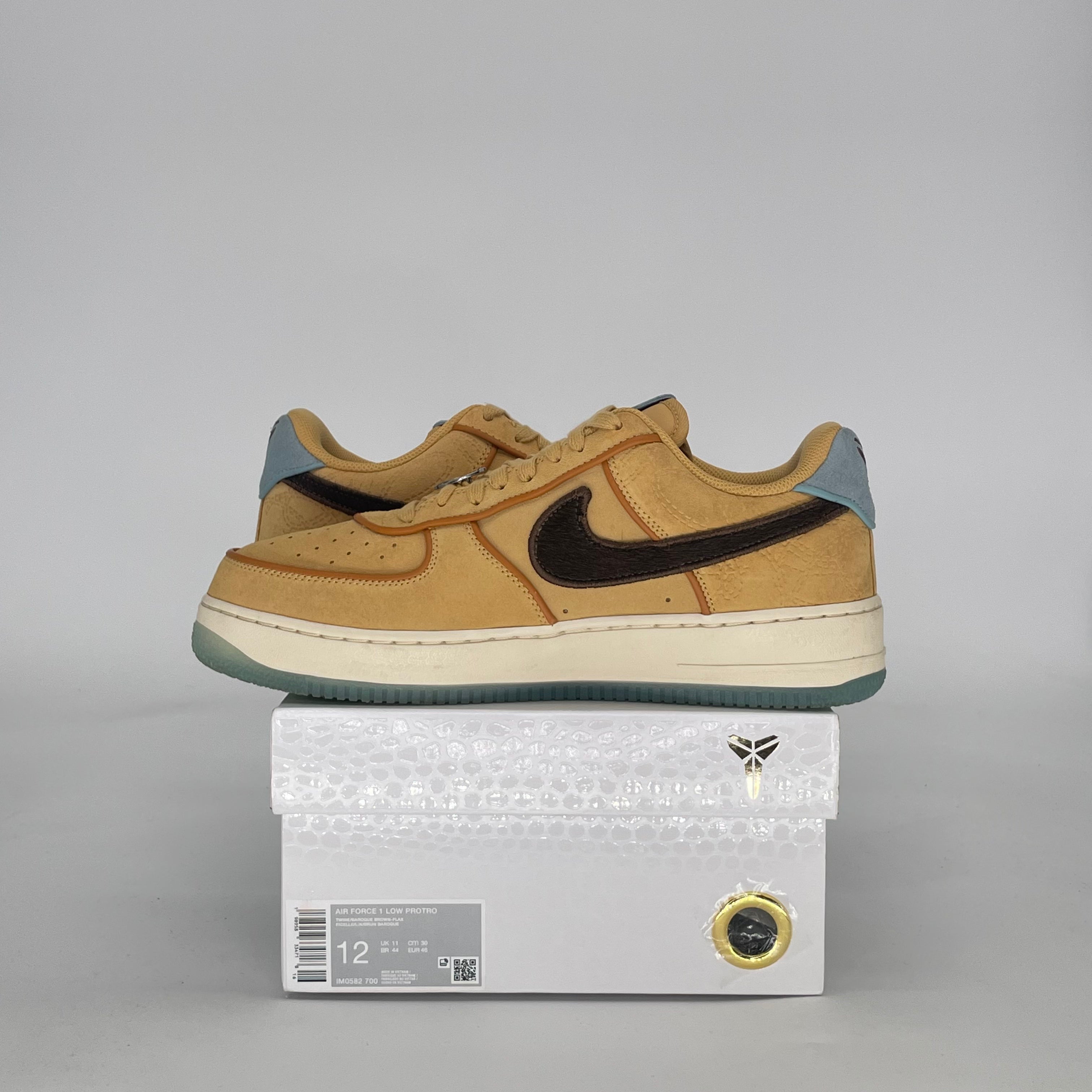 NIKE AIR FORCE 1 LOW PROTRO KOBE BRYANT SIEMPRE HERMANOS IM0582-700 SIZE 12/13.5W