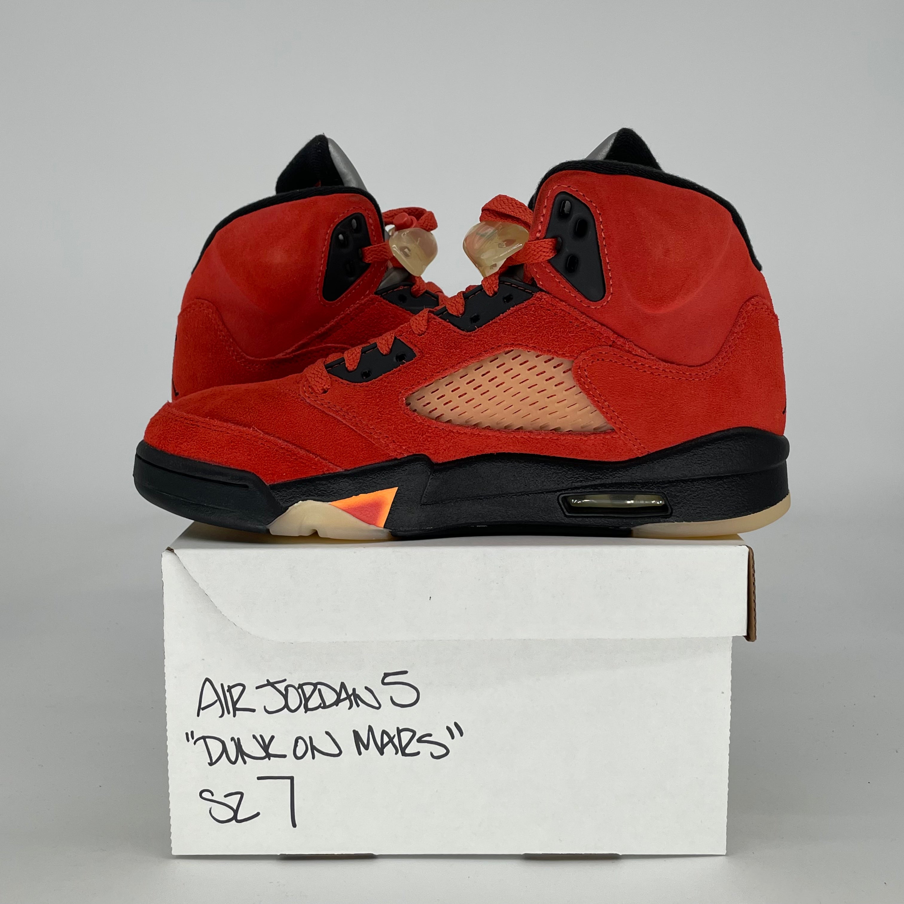 AIR JORDAN 5 DUNK ON MARS W DD9336-800 SIZE 7/8.5W
