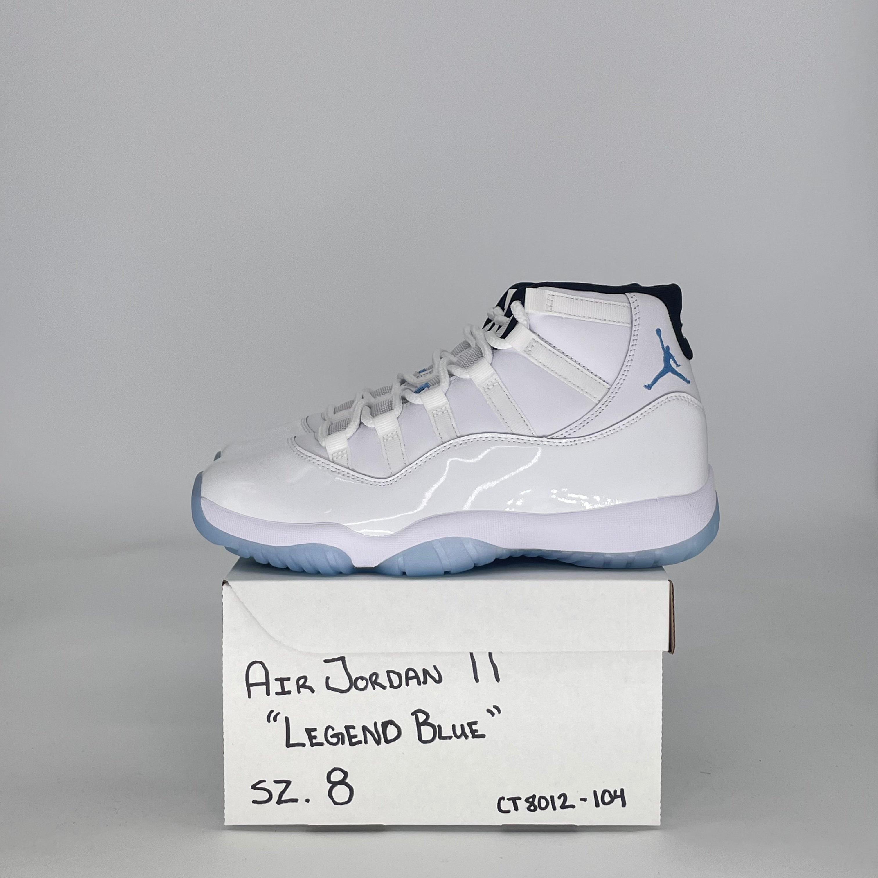 AIR JORDAN 11 LEGEND BLUE CT8012-104 SIZE 8/9.5W