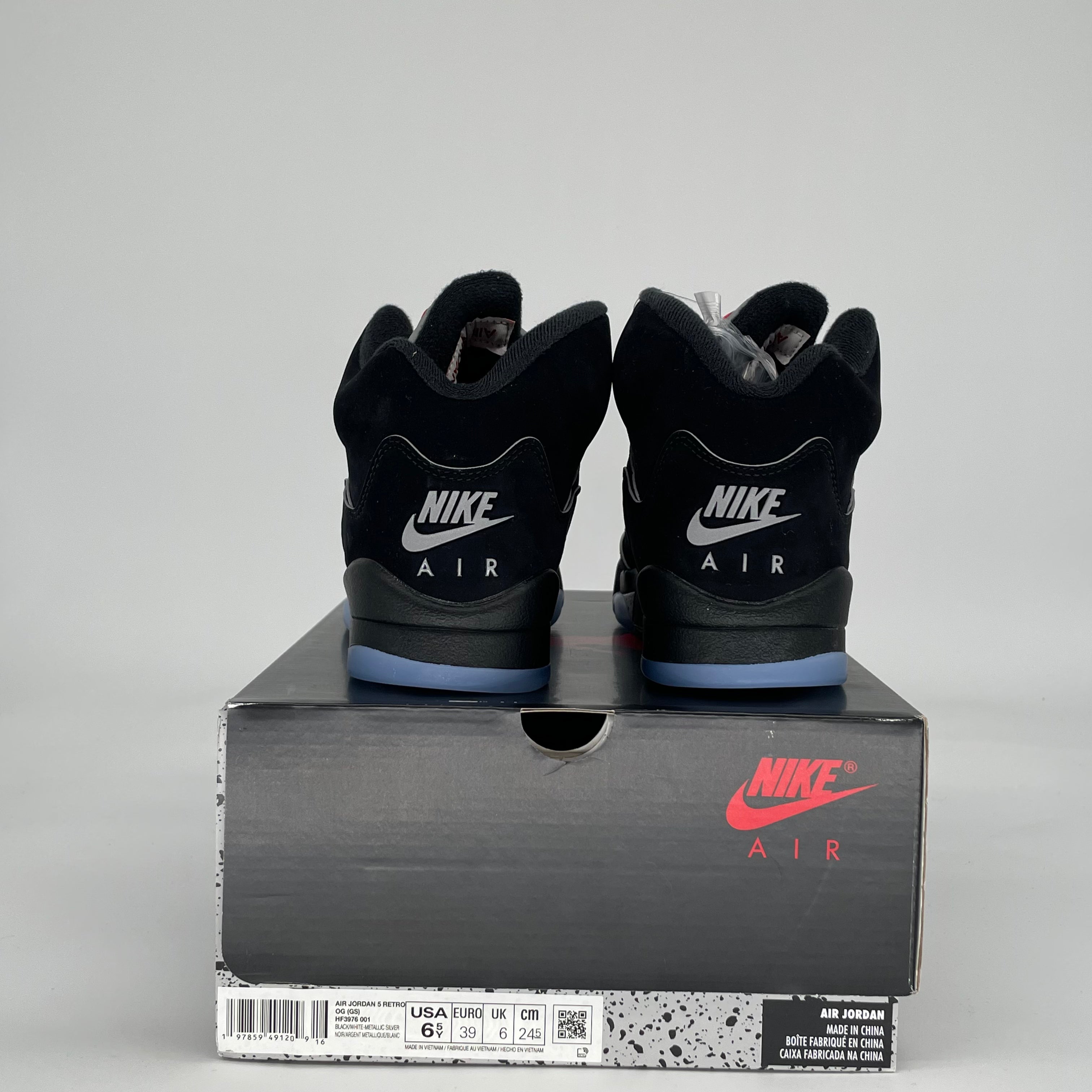 AIR JORDAN 5 BLACK METALLIC REIMAGINED HF3976-001 SIZE 6.5/8W