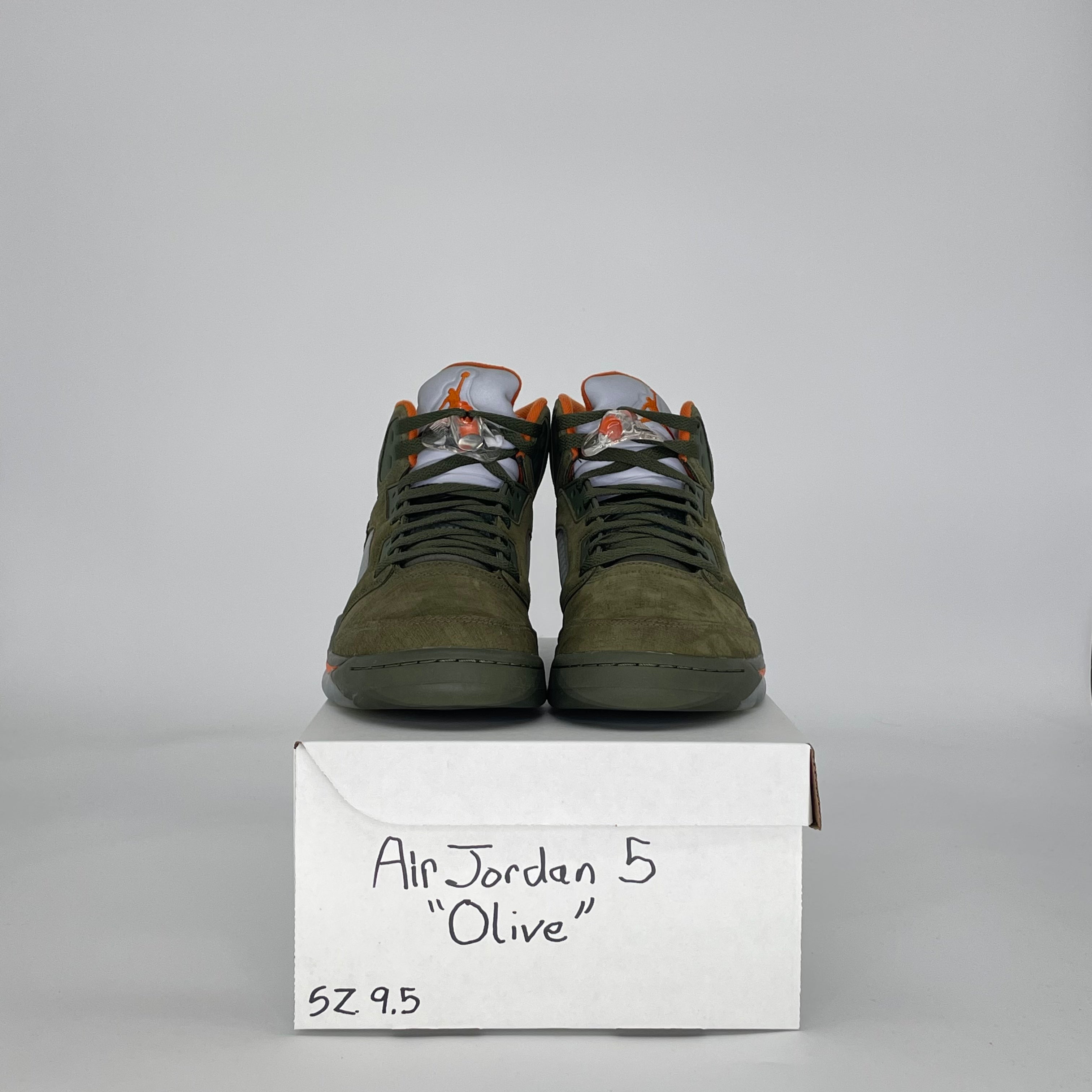 AIR JORDAN 5 OLIVE DD0587-308 SIZE 9.5/11W