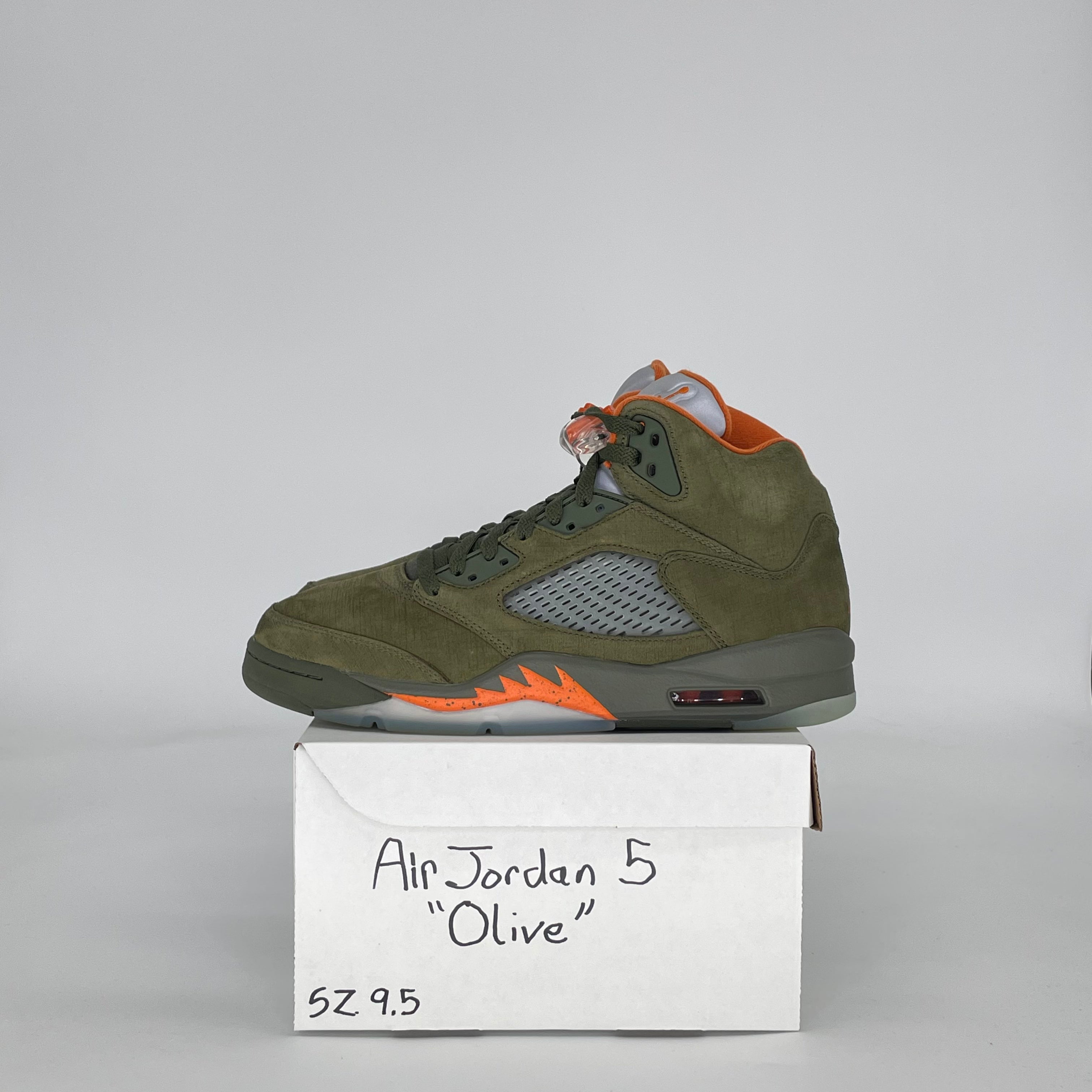 AIR JORDAN 5 OLIVE DD0587-308 SIZE 9.5/11W