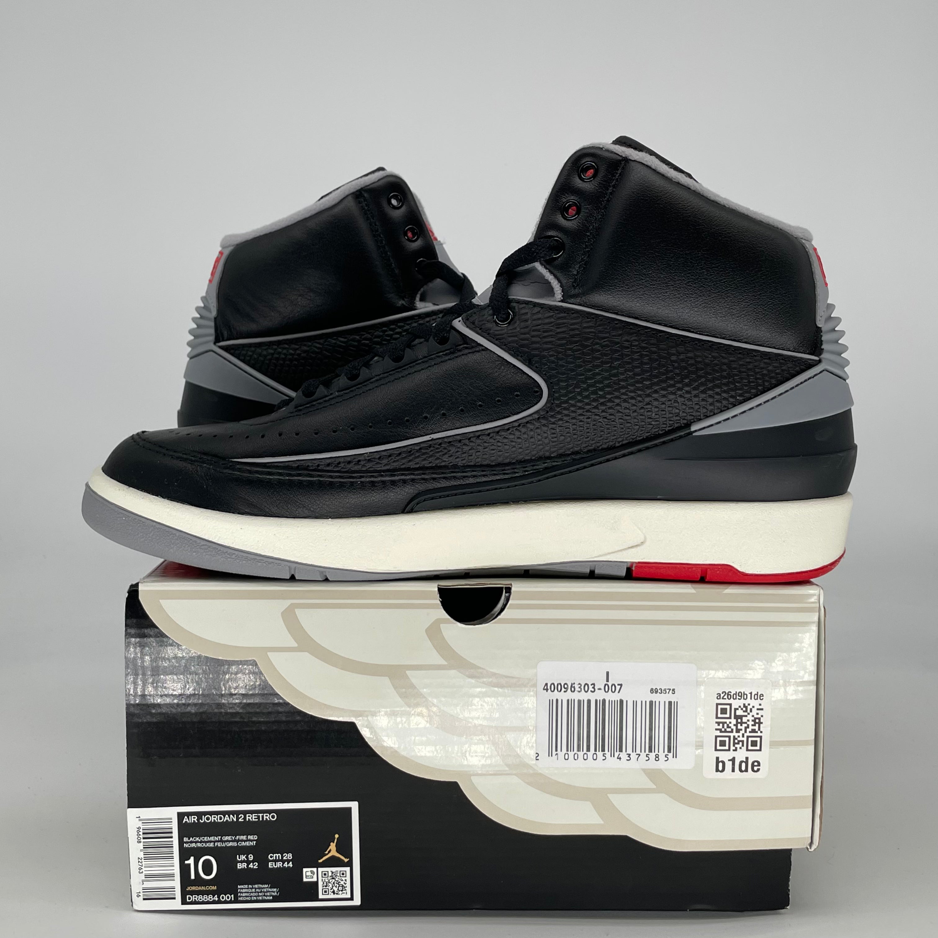 AIR JORDAN 2 BLACK CEMENT DR8884-001 SIZE 10/11.5W