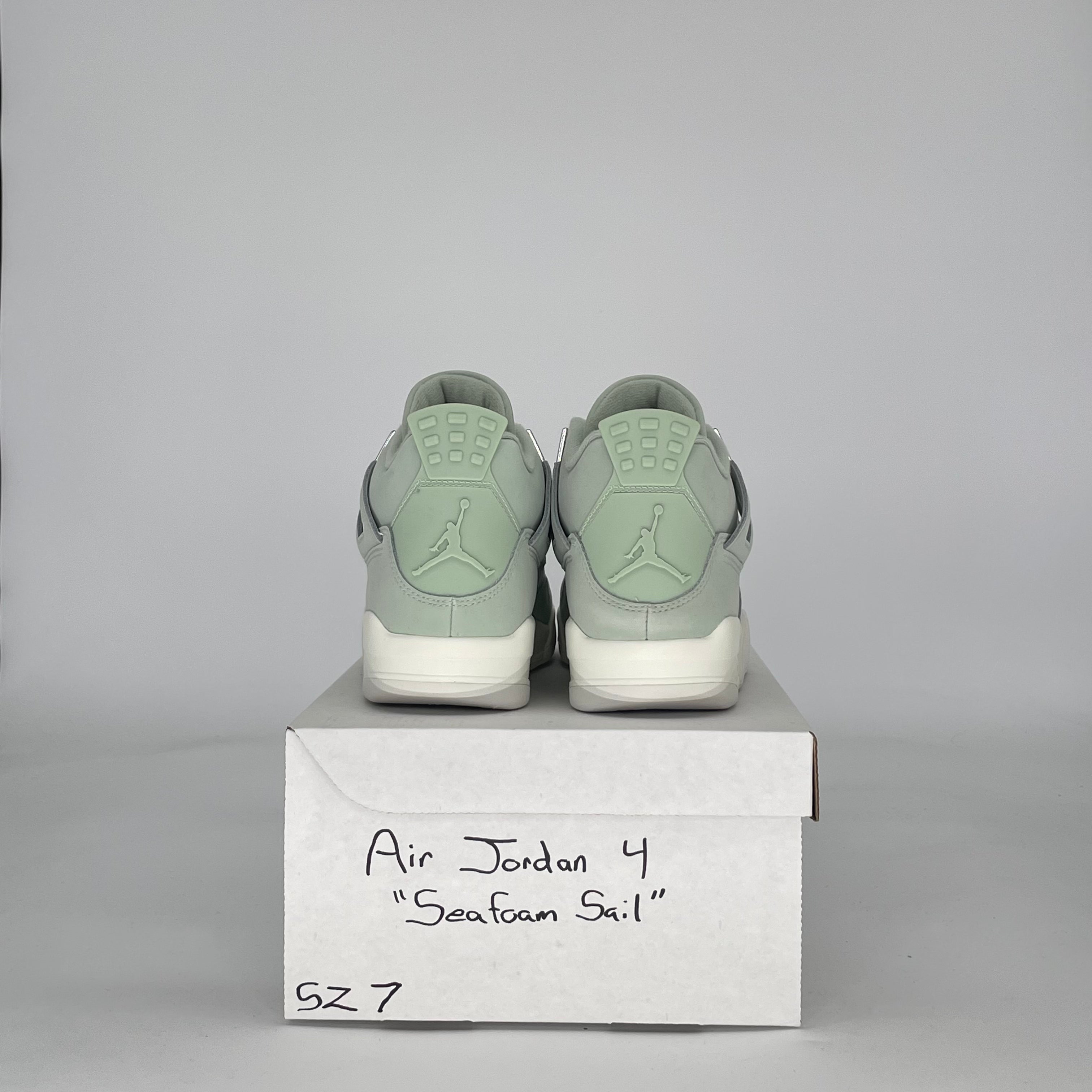 AIR JORDAN 4 SEAFOAM SAIL HV0823-003 SIZE 7/8.5W GS