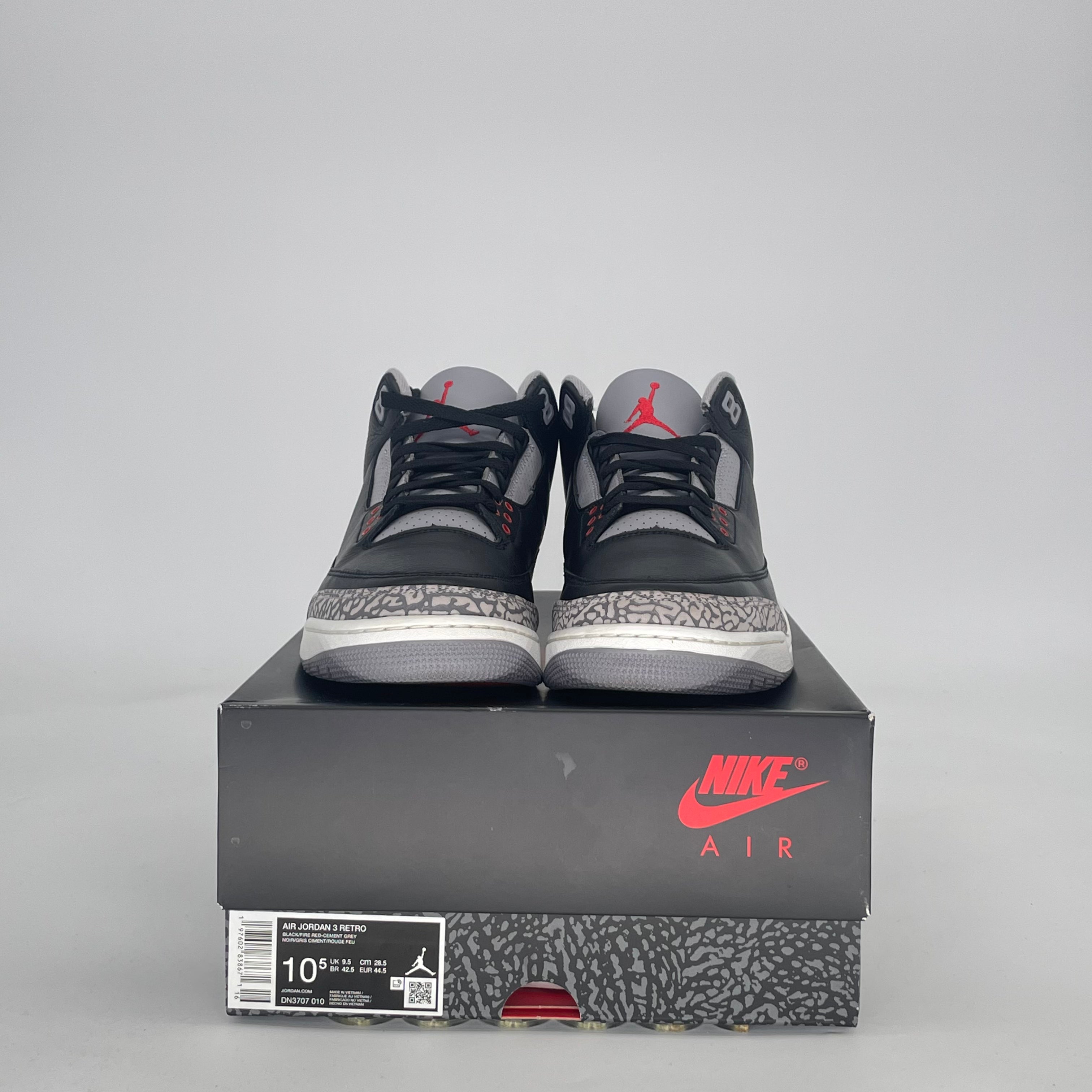 AIR JORDAN 3 BLACK CEMENT (2024) DN3707-010 SIZE 10.5/12W