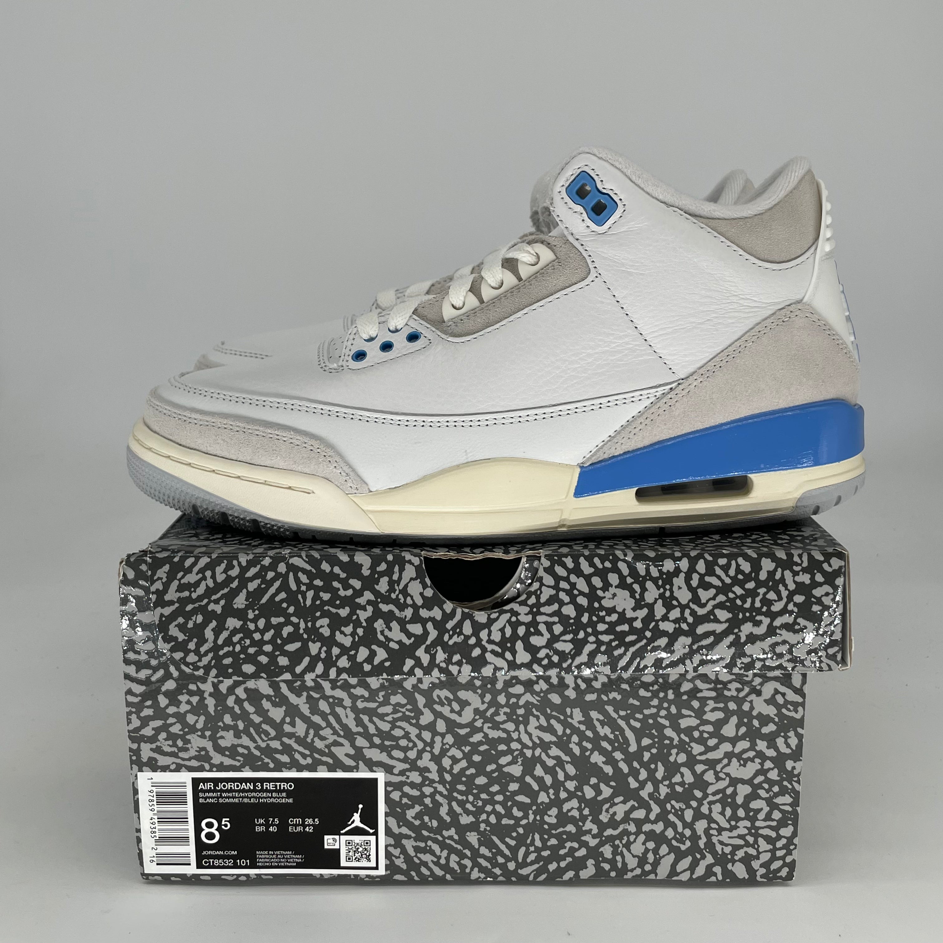 AIR JORDAN 3 LUCKY SHORTS CT8532-101 SIZE 8.5/10W