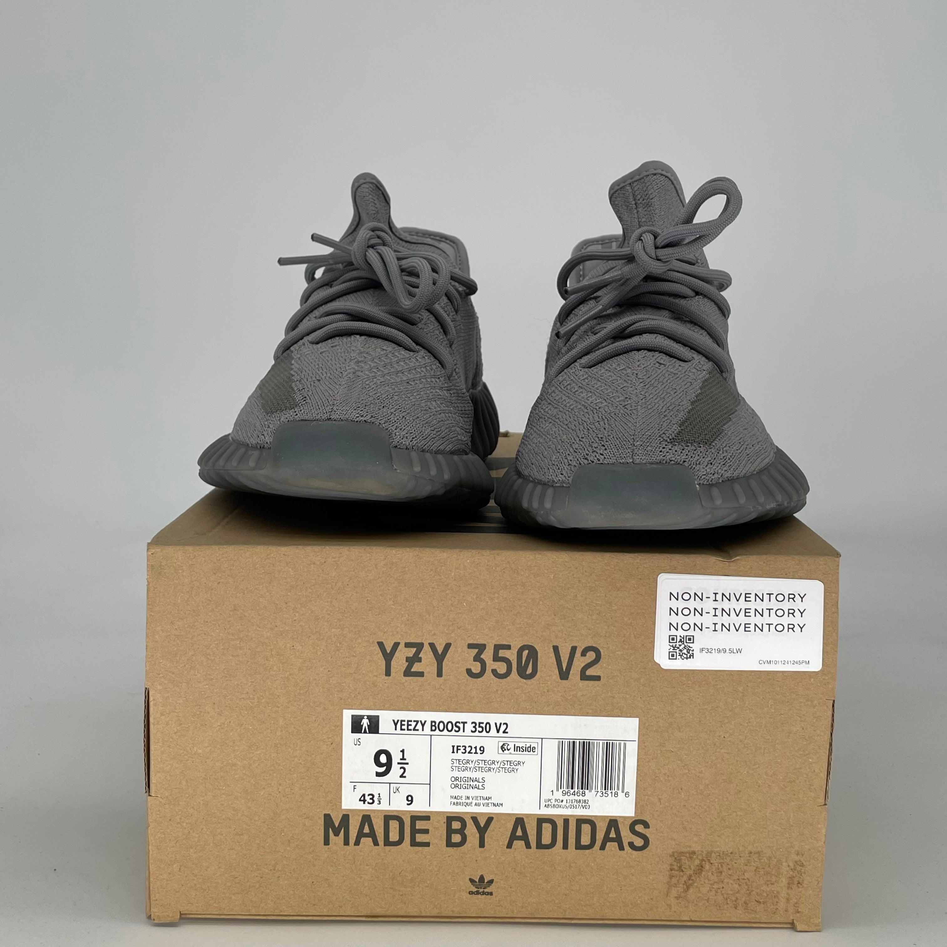 ADIDAS YEEZY 350 V2 STEEL GREY IF3219 SIZE 9.5/11W