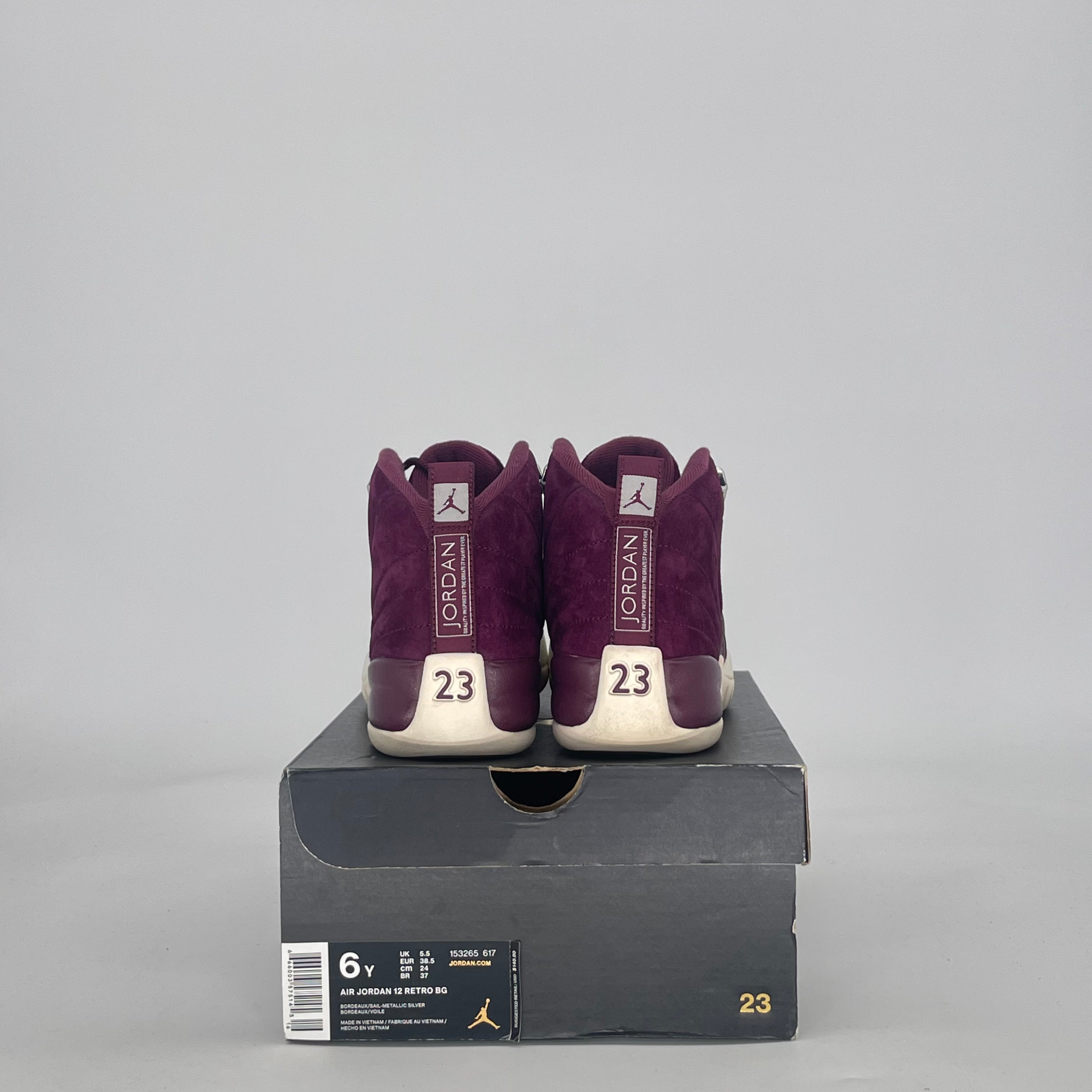 AIR JORDAN 12 BORDEAUX 153265-617 SIZE 6/7.5W GS