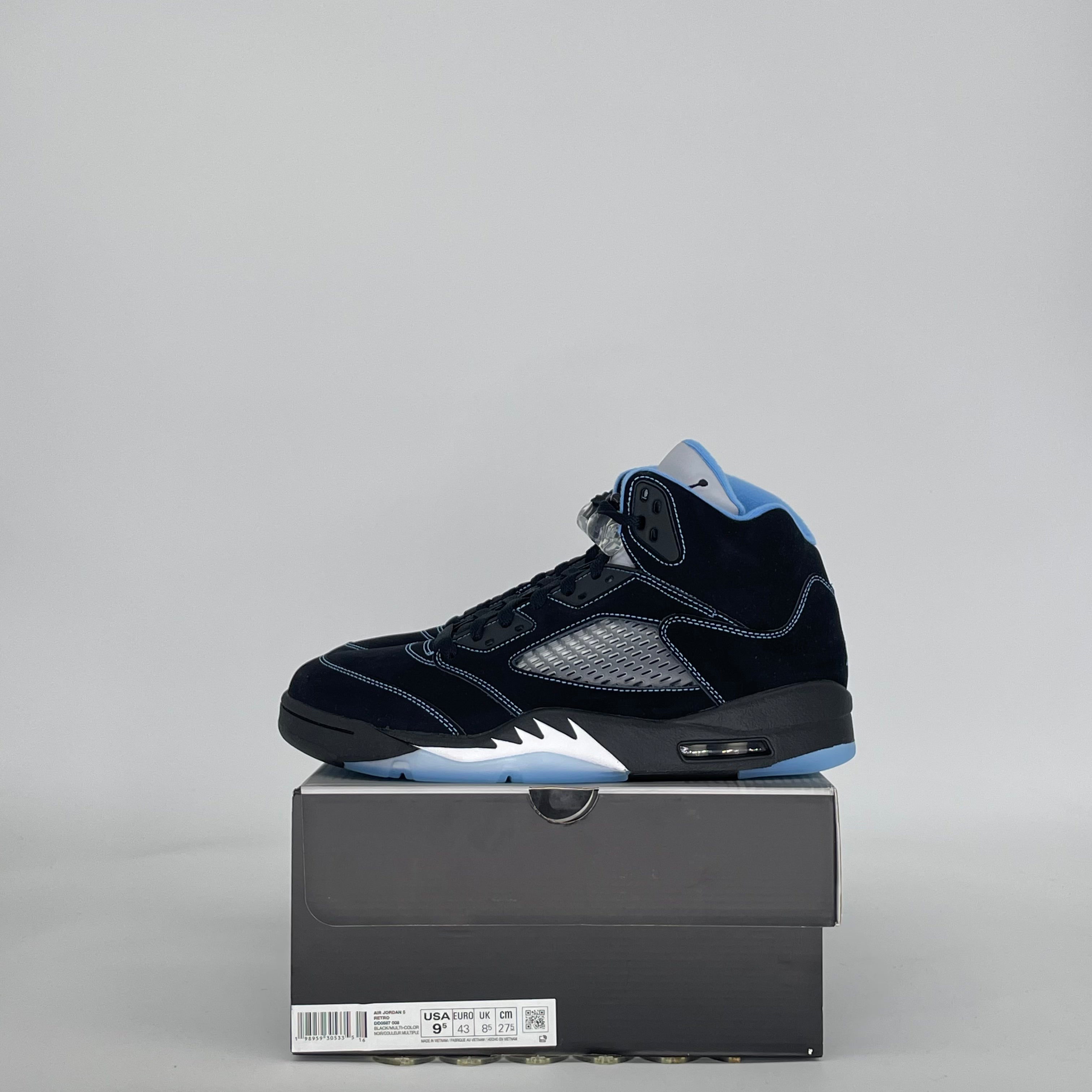 AIR JORDAN 5 BLACK UNIVERSITY BLUE DD0587-008 SIZE 9.5/11W