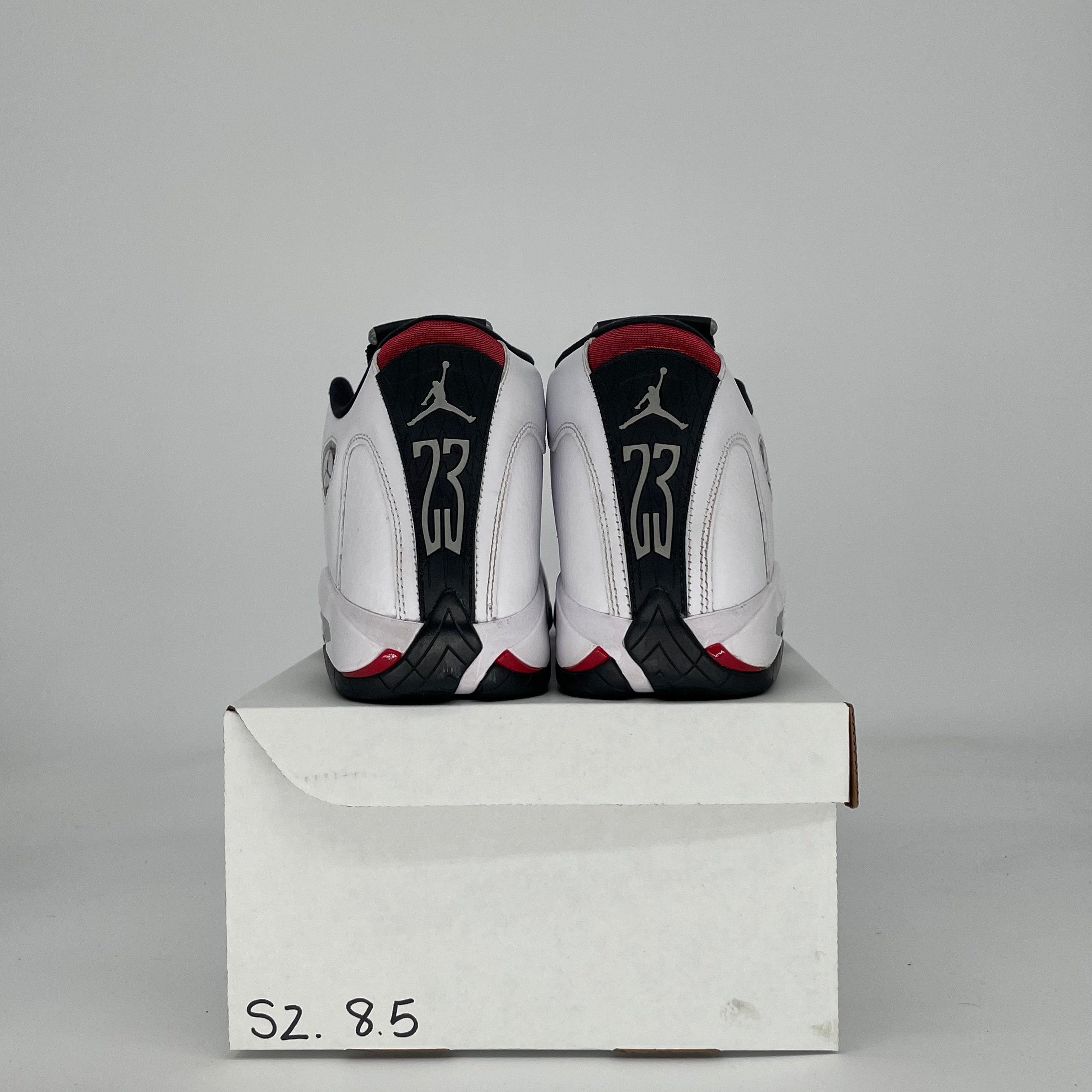 AIR JORDAN 14 BLACK TOE 487471-160 SIZE 8.5/10W