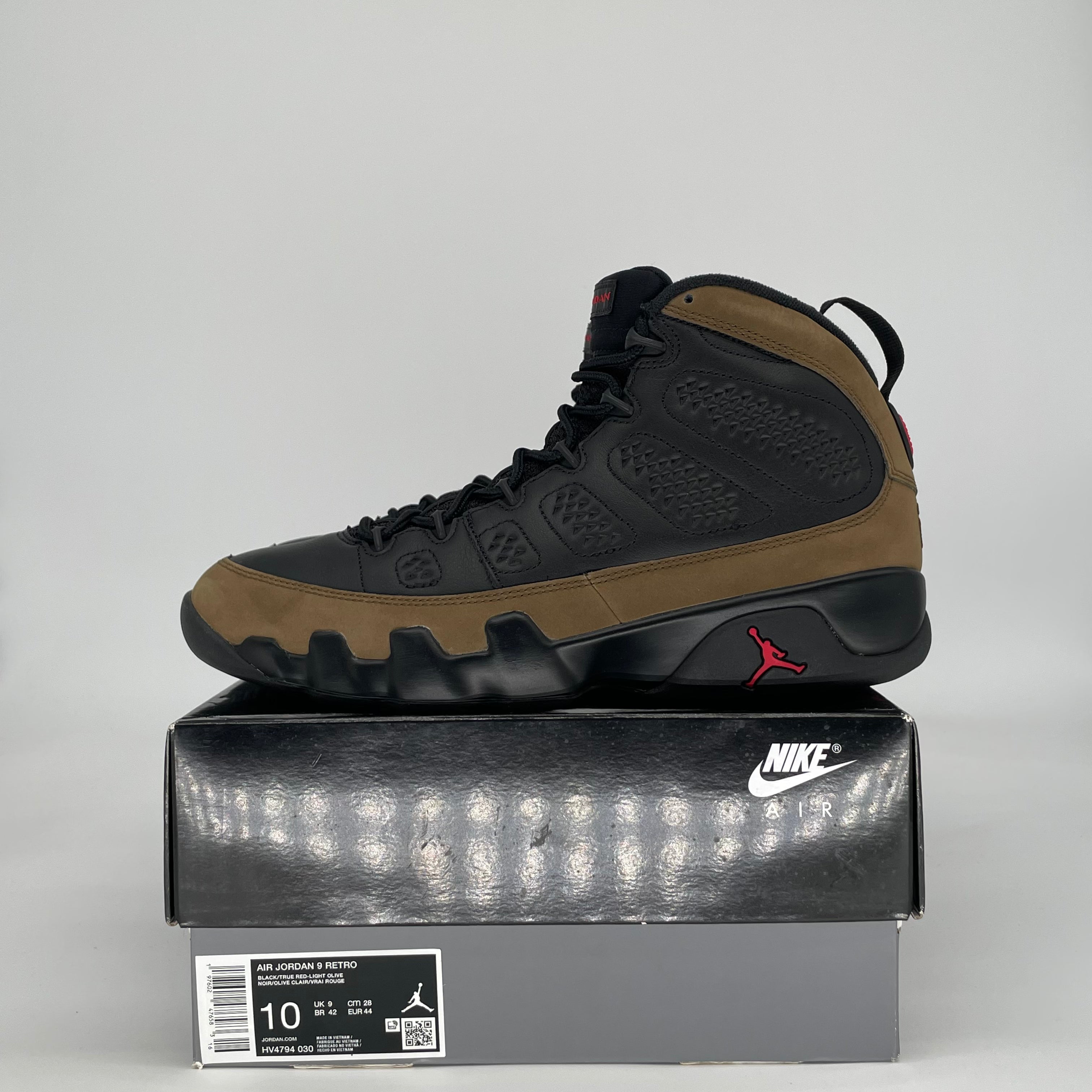 AIR JORDAN 9 OLIVE HV4794-030 SIZE 10/11.5W