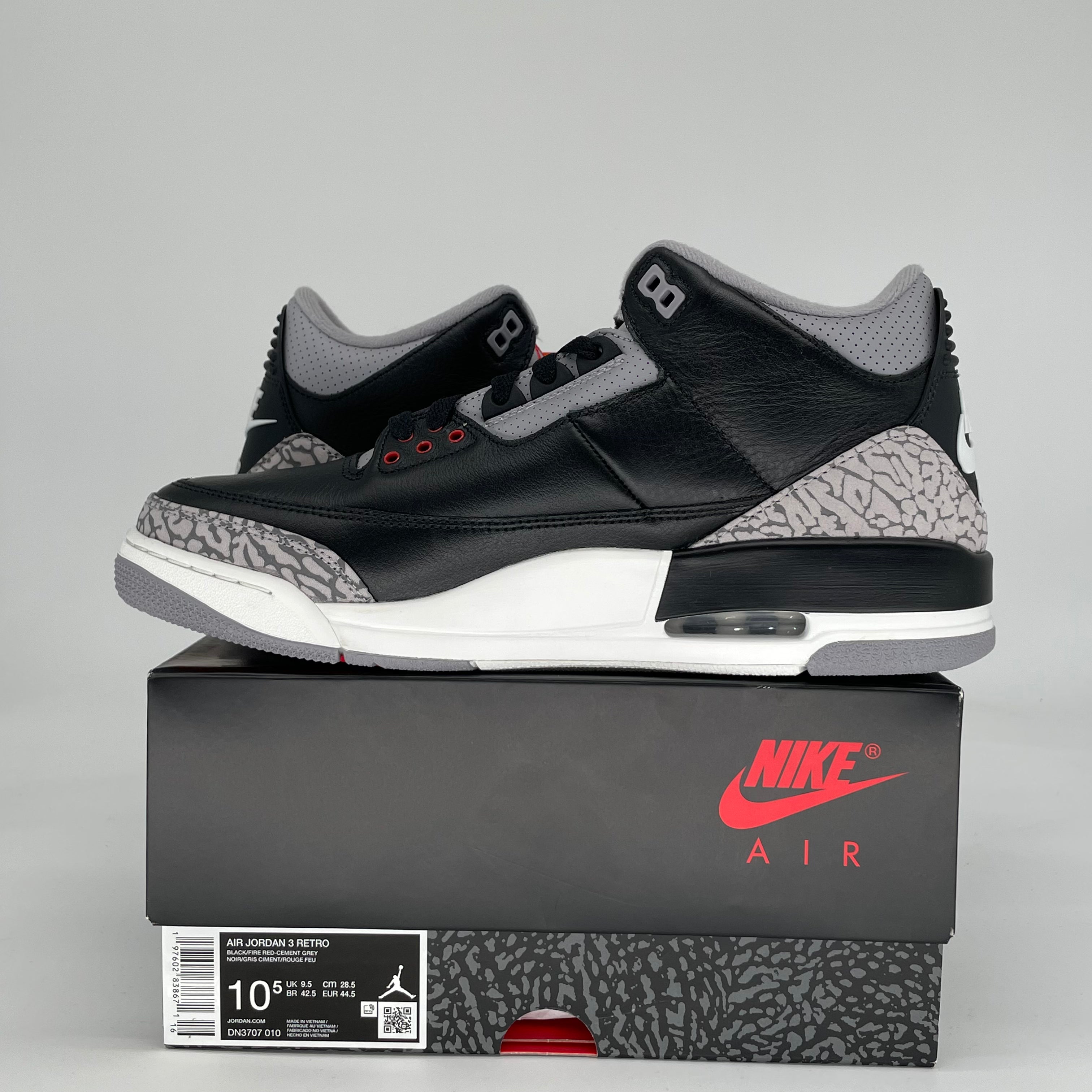 AIR JORDAN 3 BLACK CEMENT DN3707-010 SIZE 10.5/12W