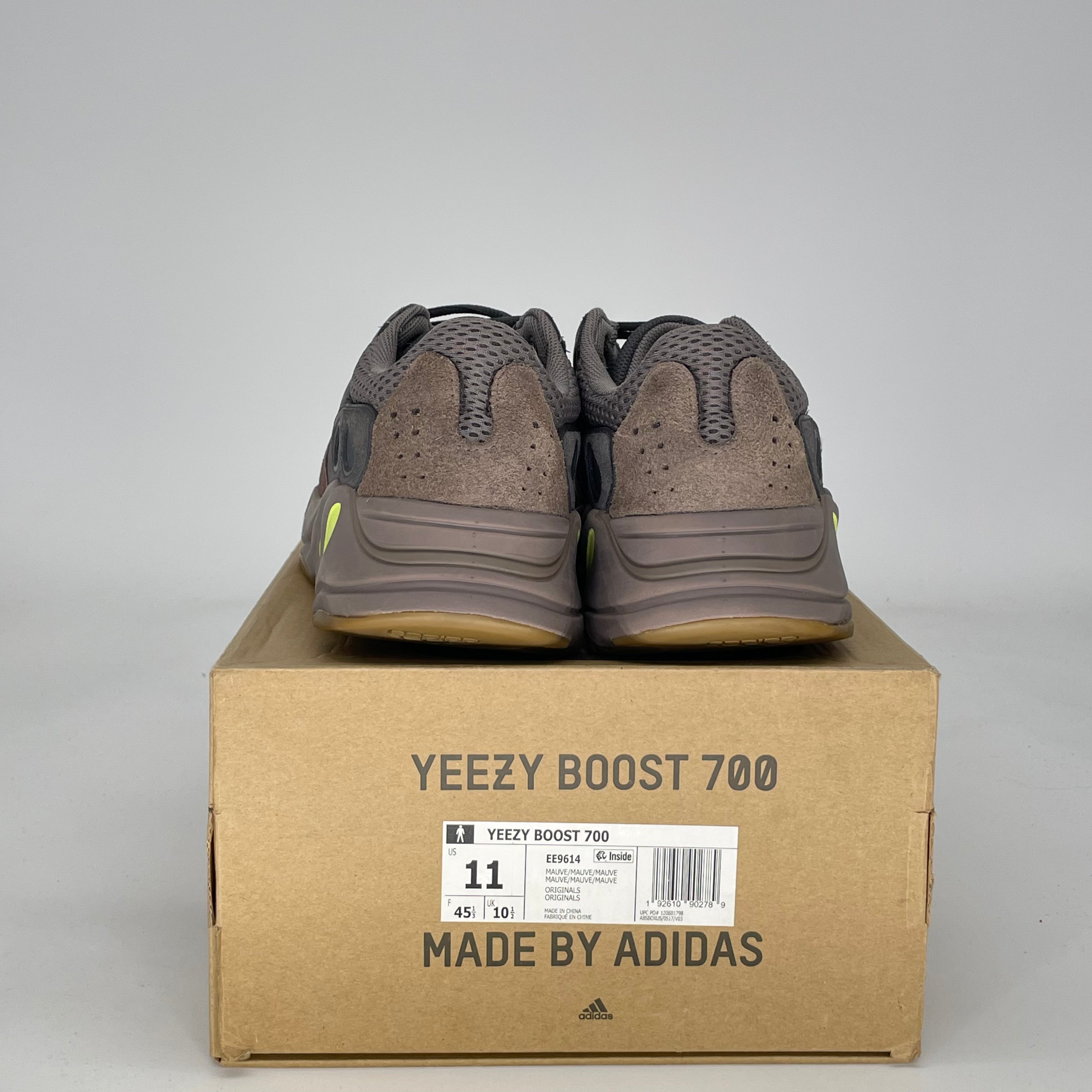 ADIDAS YEEZY 700 MAUVE EE9614 SIZE 11/12.5W