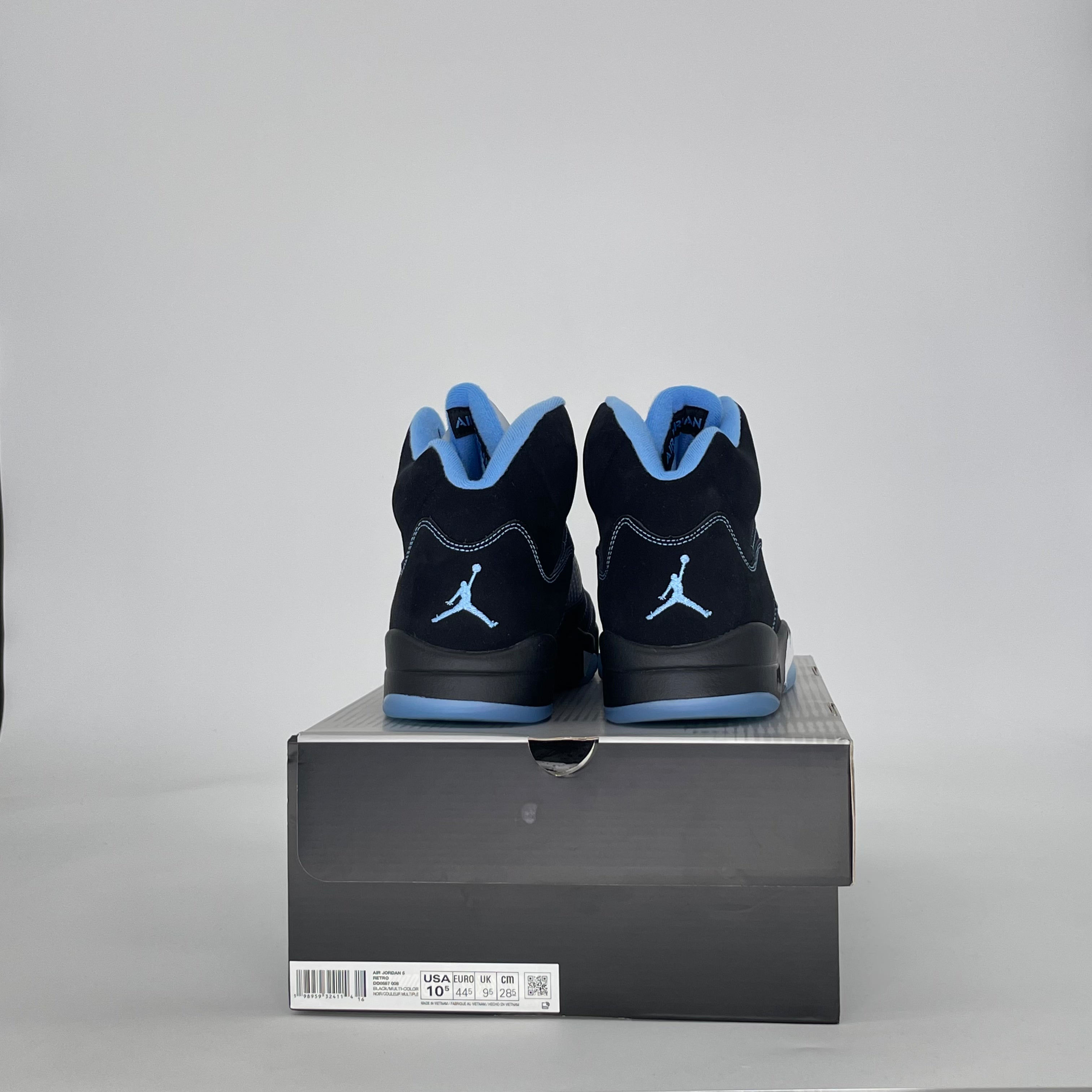 AIR JORDAN 5 BLACK UNIVERSITY BLUE DD0587-008 SIZE 10.5/12W