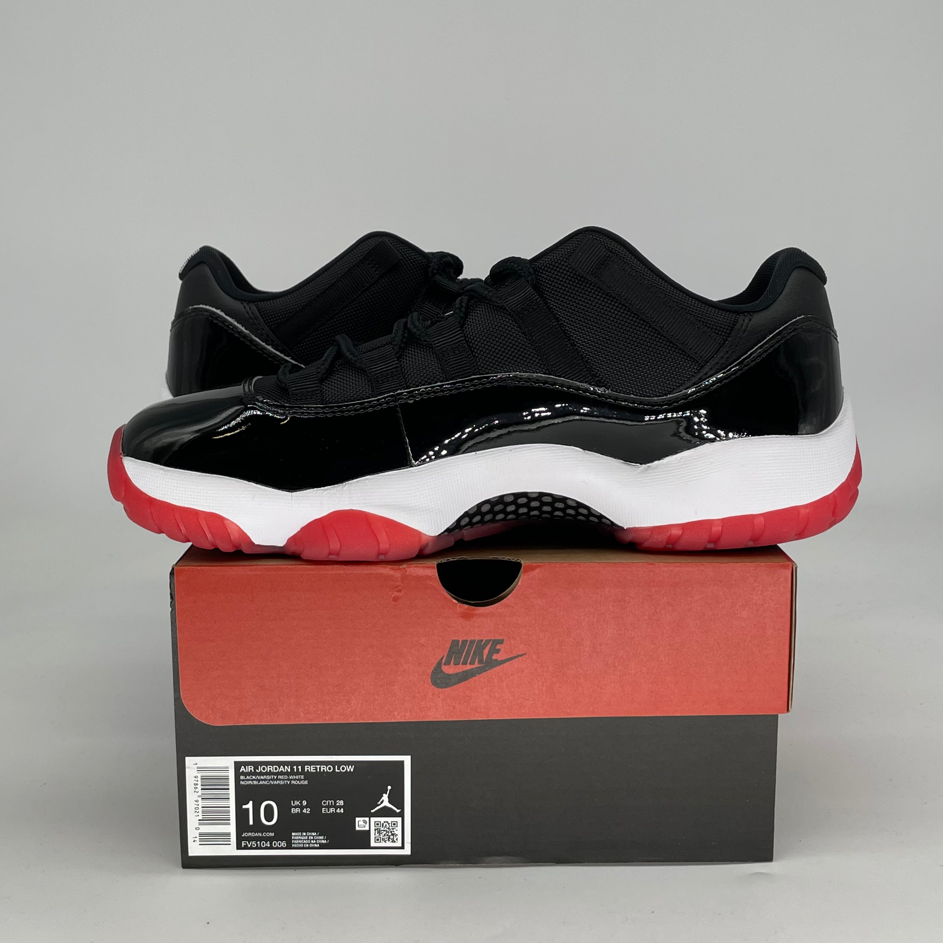 AIR JORDAN 11 LOW BRED FV5104-006 SIZE 10/11.5W
