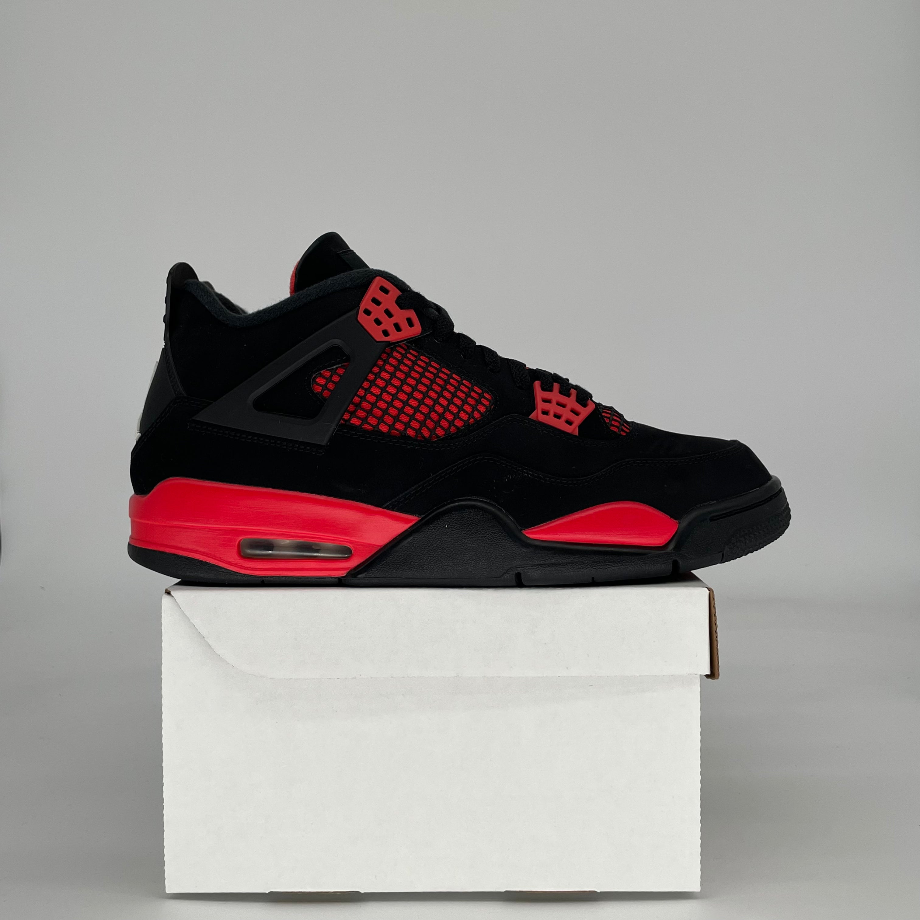 AIR JORDAN 4 RED THUNDER CT8527-016 SIZE 10.5/12W