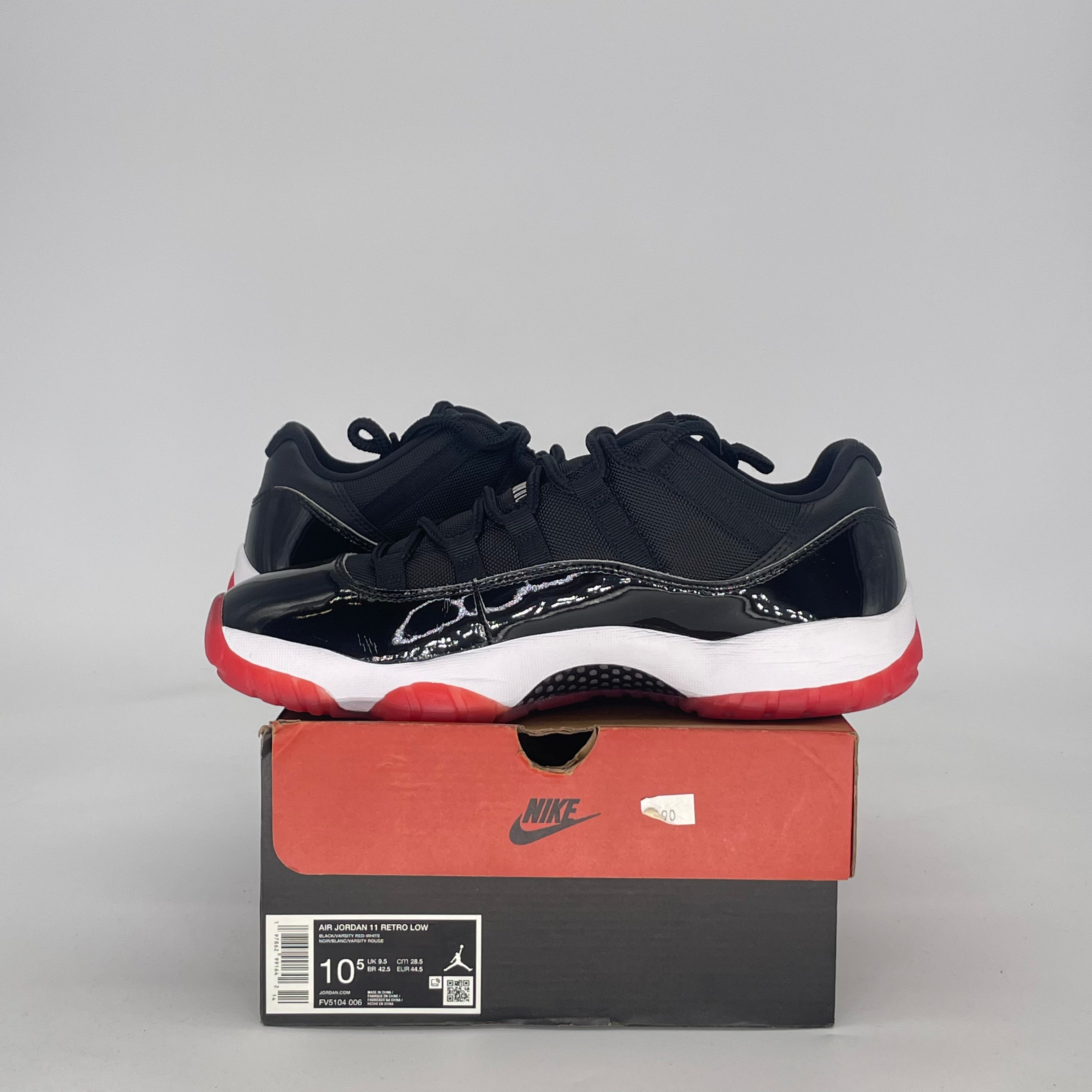 AIR JORDAN 11 LOW BRED FV5104-006 SIZE 10.5/12W