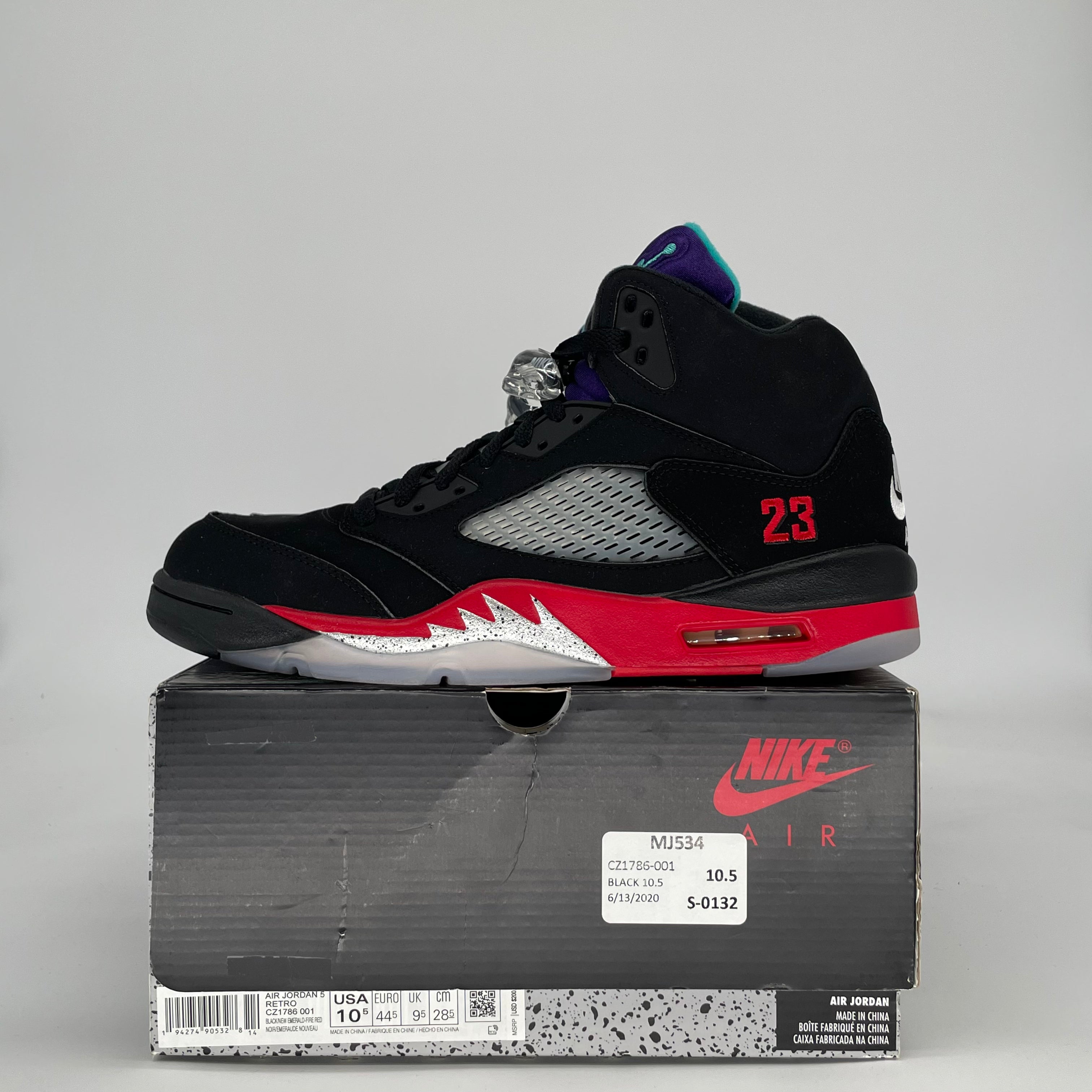 AIR JORDAN 5 TOP 3 CZ1786-001 SIZE 10.5/12W