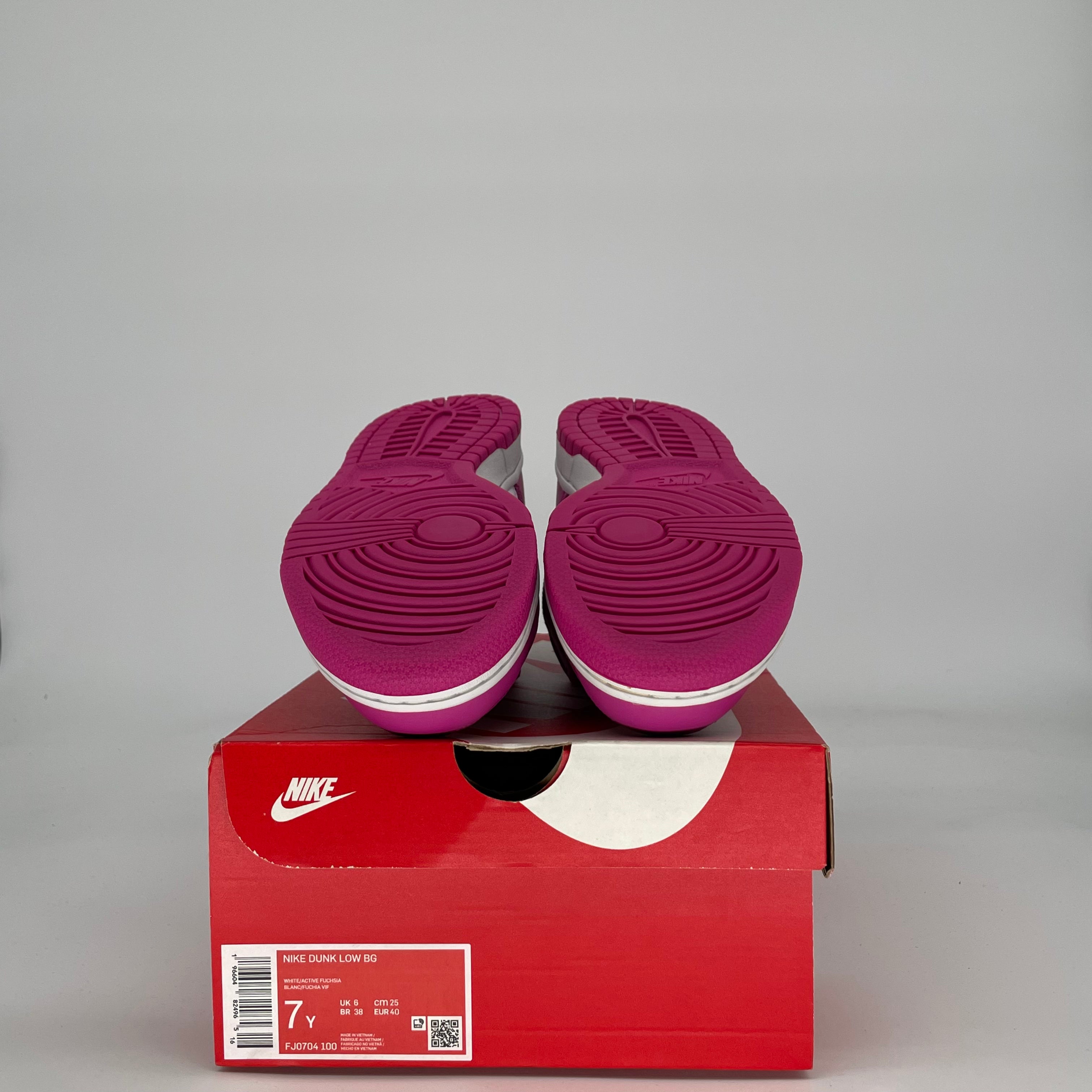NIKE DUNK LOW ACTIVE FUCHSIA FJ0704-100 SIZE 7/8.5W