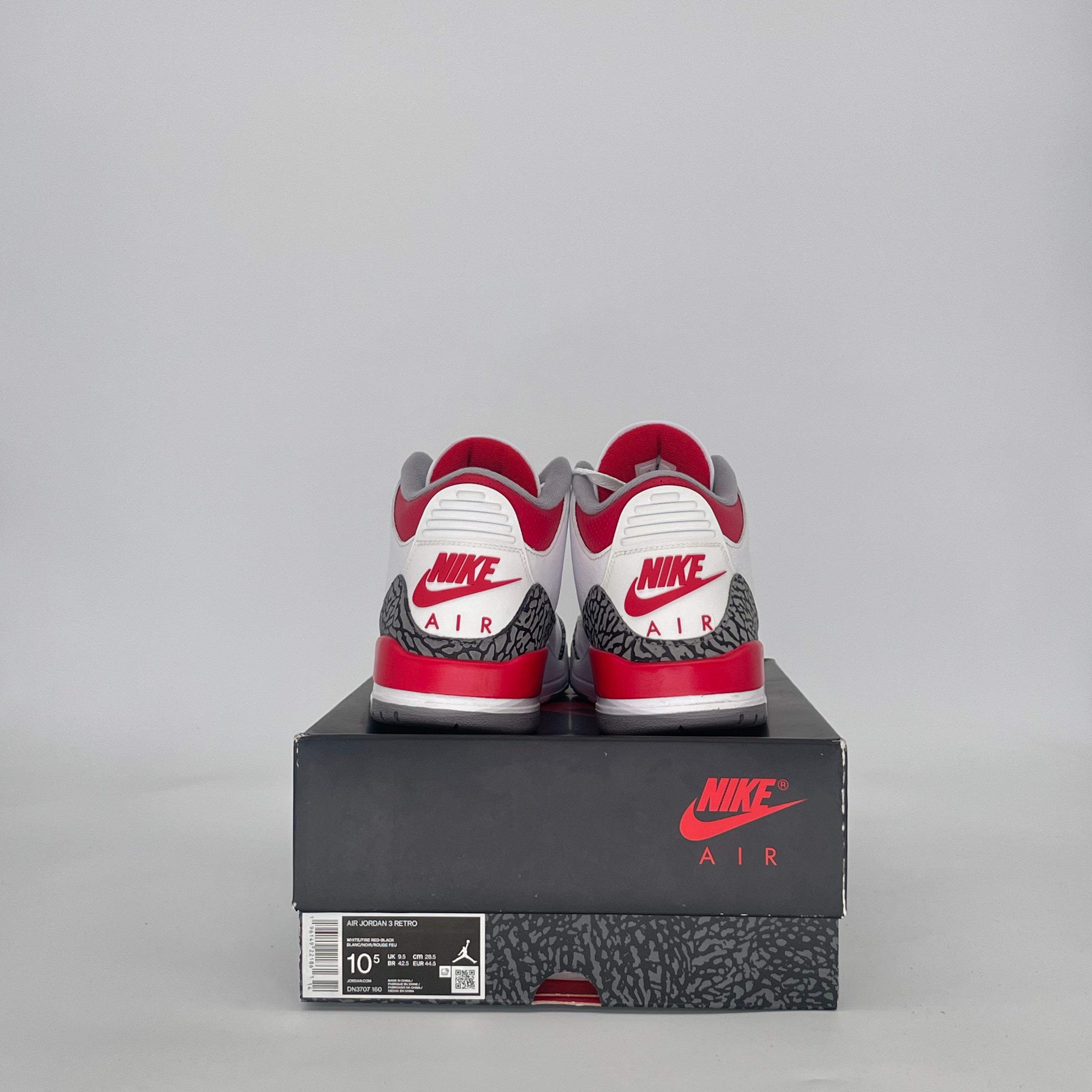 AIR JORDAN 3 FIRE RED DN3707-160 SIZE 10.5/12W