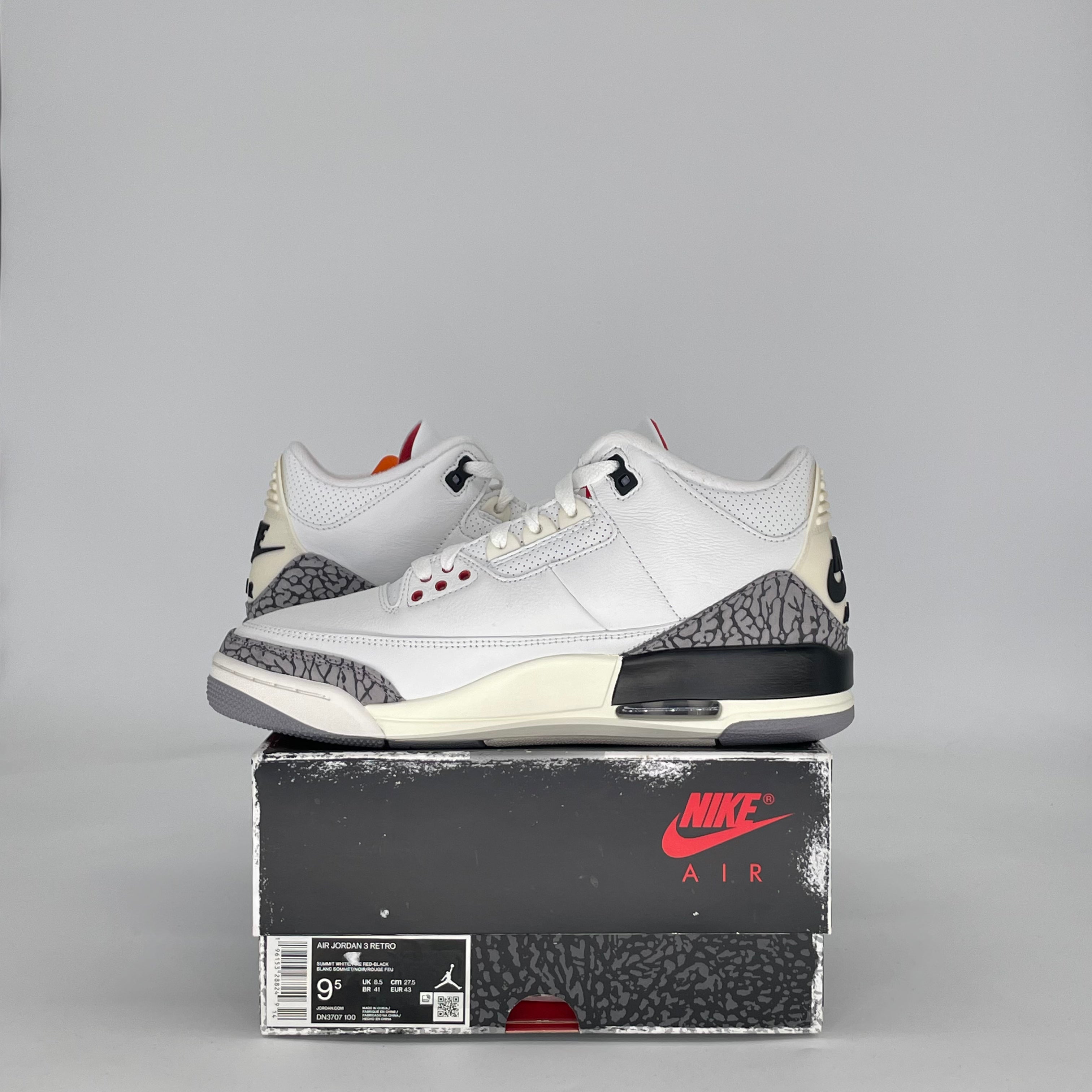 AIR JORDAN 3 WHITE CEMENT REIMAGINED DN3707-100 SIZE 9.5/11W