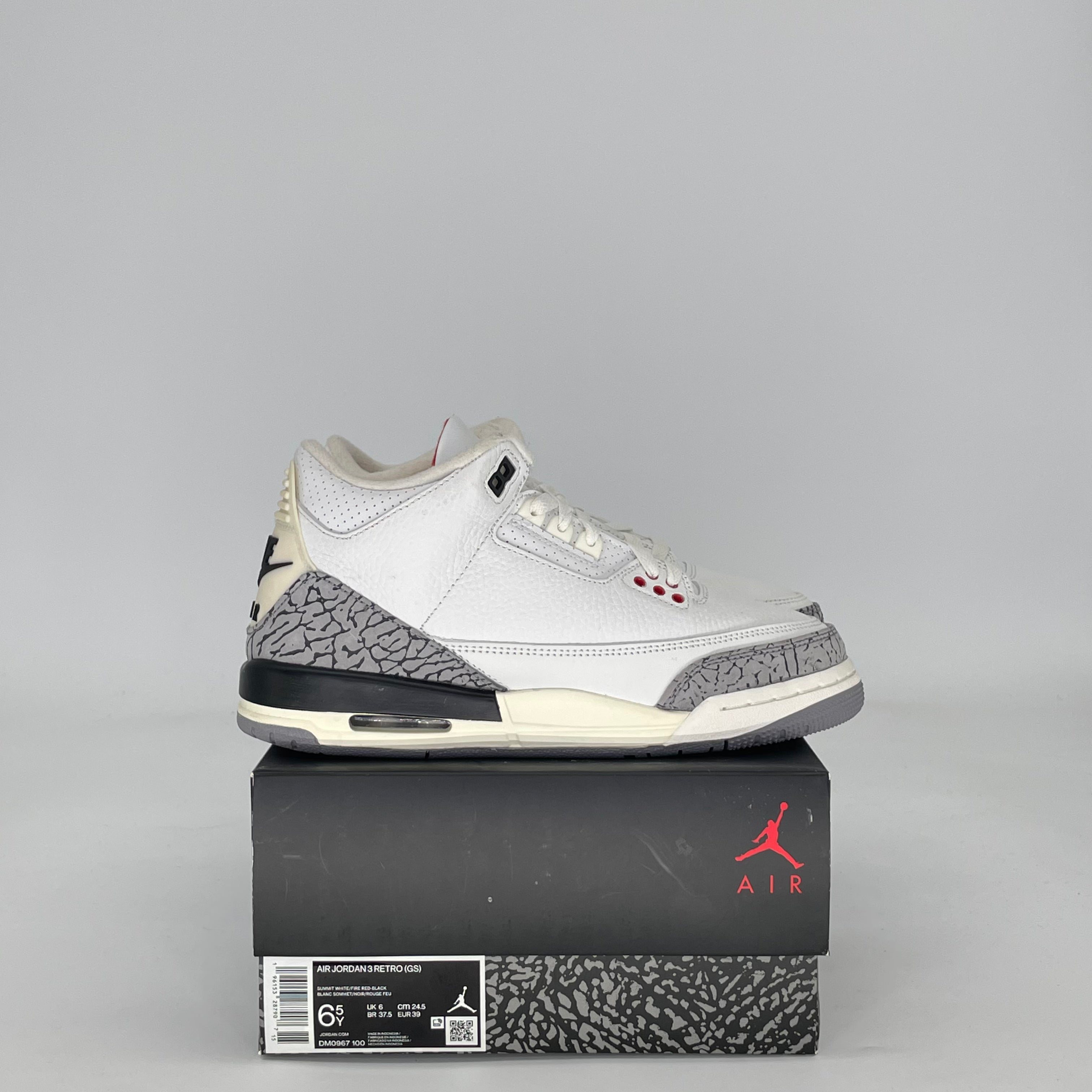 AIR JORDAN 3 WHITE CEMENT REIMAGINED DM0967-100 SIZE 6.5/8W GS