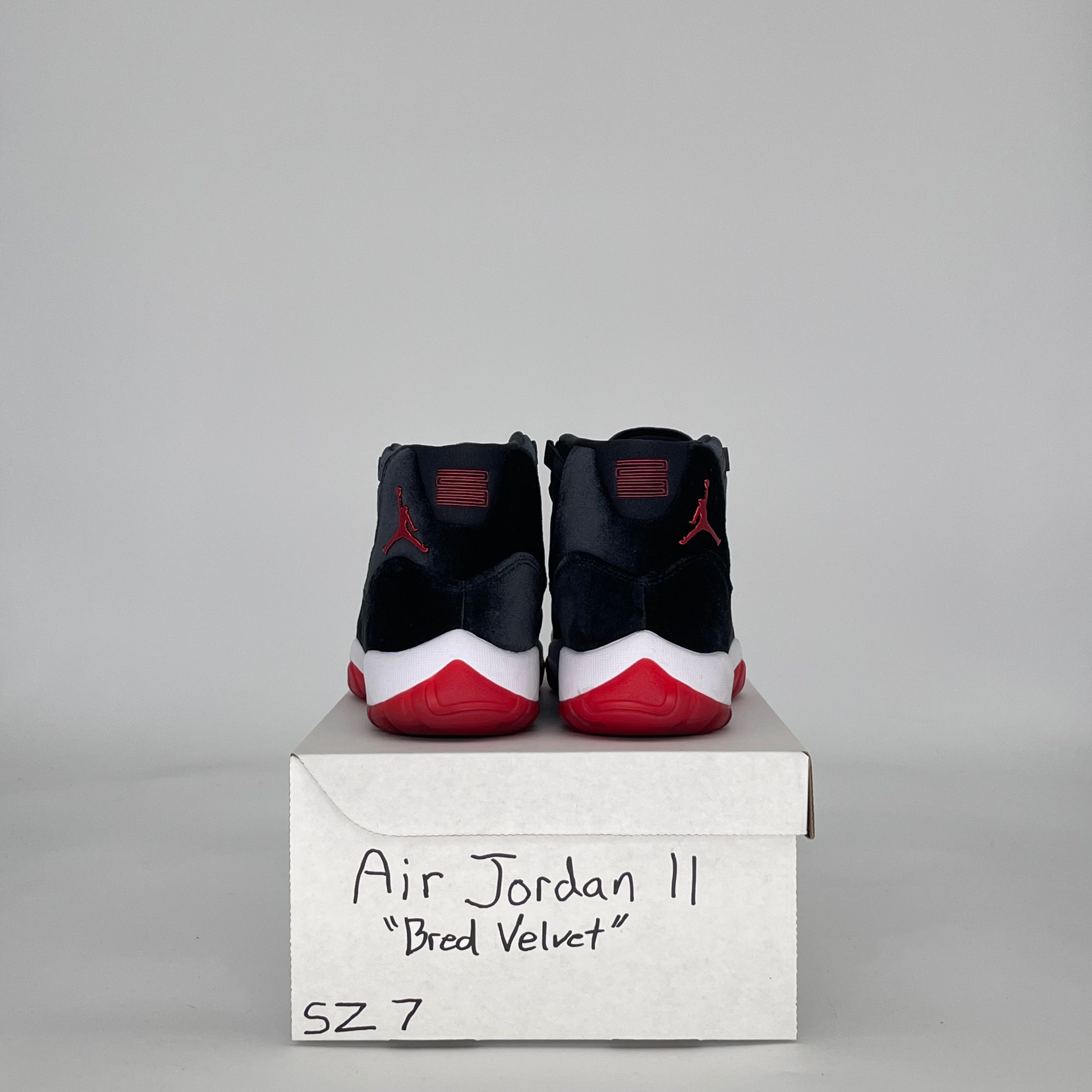 AIR JORDAN 11 BRED VELVET DB5457-061 SIZE 7/8.5W GS