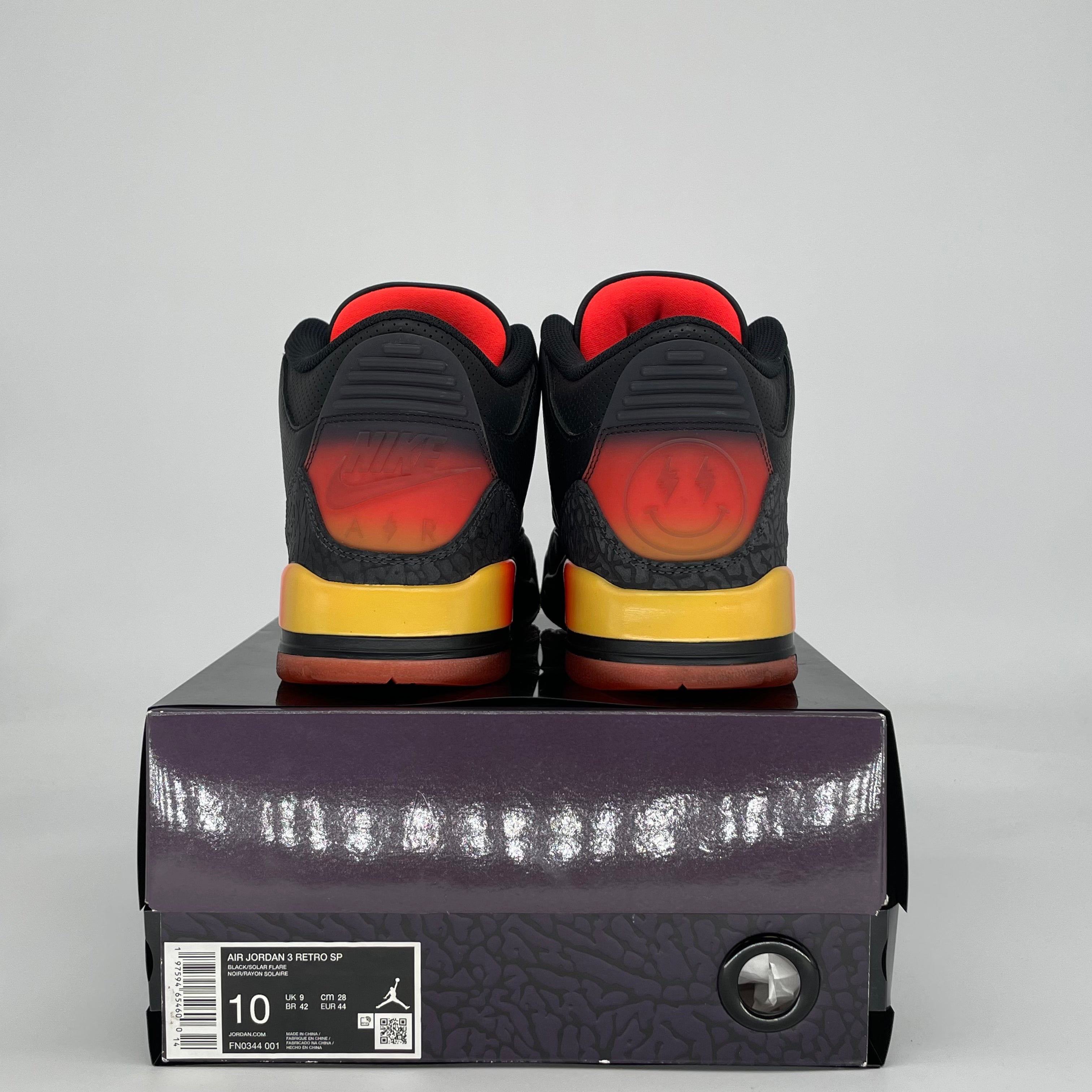AIR JORDAN 3 J BALVIN RIO FN0344-001 SIZE 10/11.5W