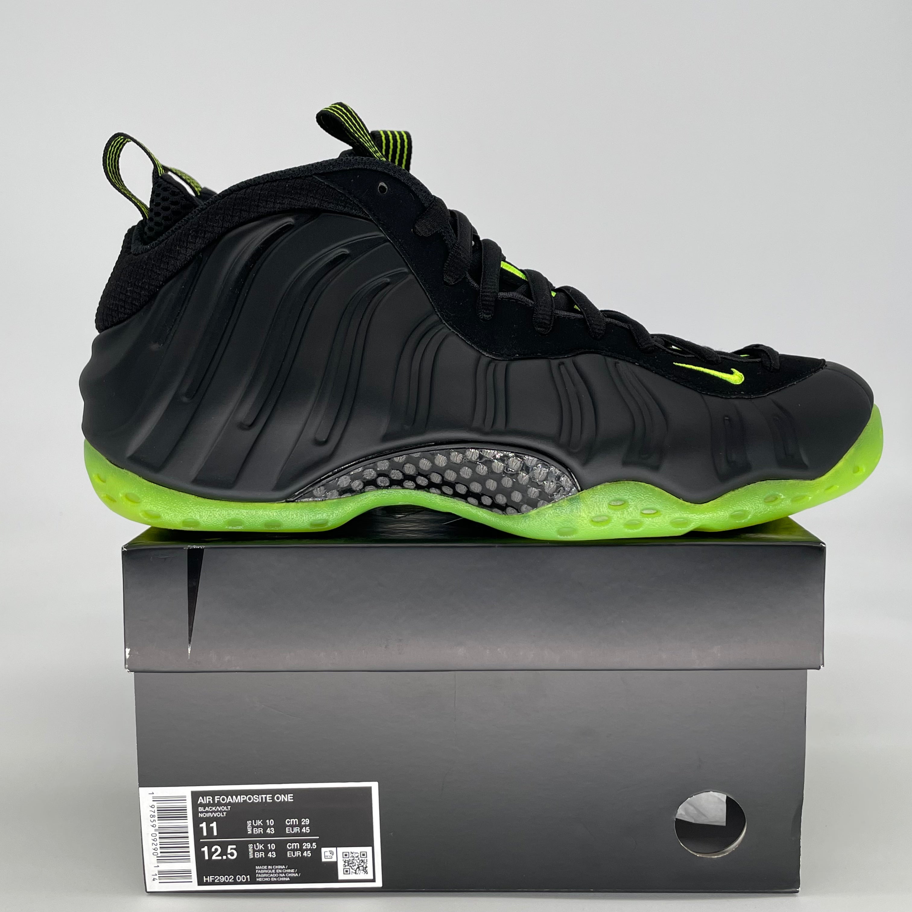 NIKE AIR FOAMPOSITE ONE BLACK VOLT HF2902-001 SIZE 11/12.5W