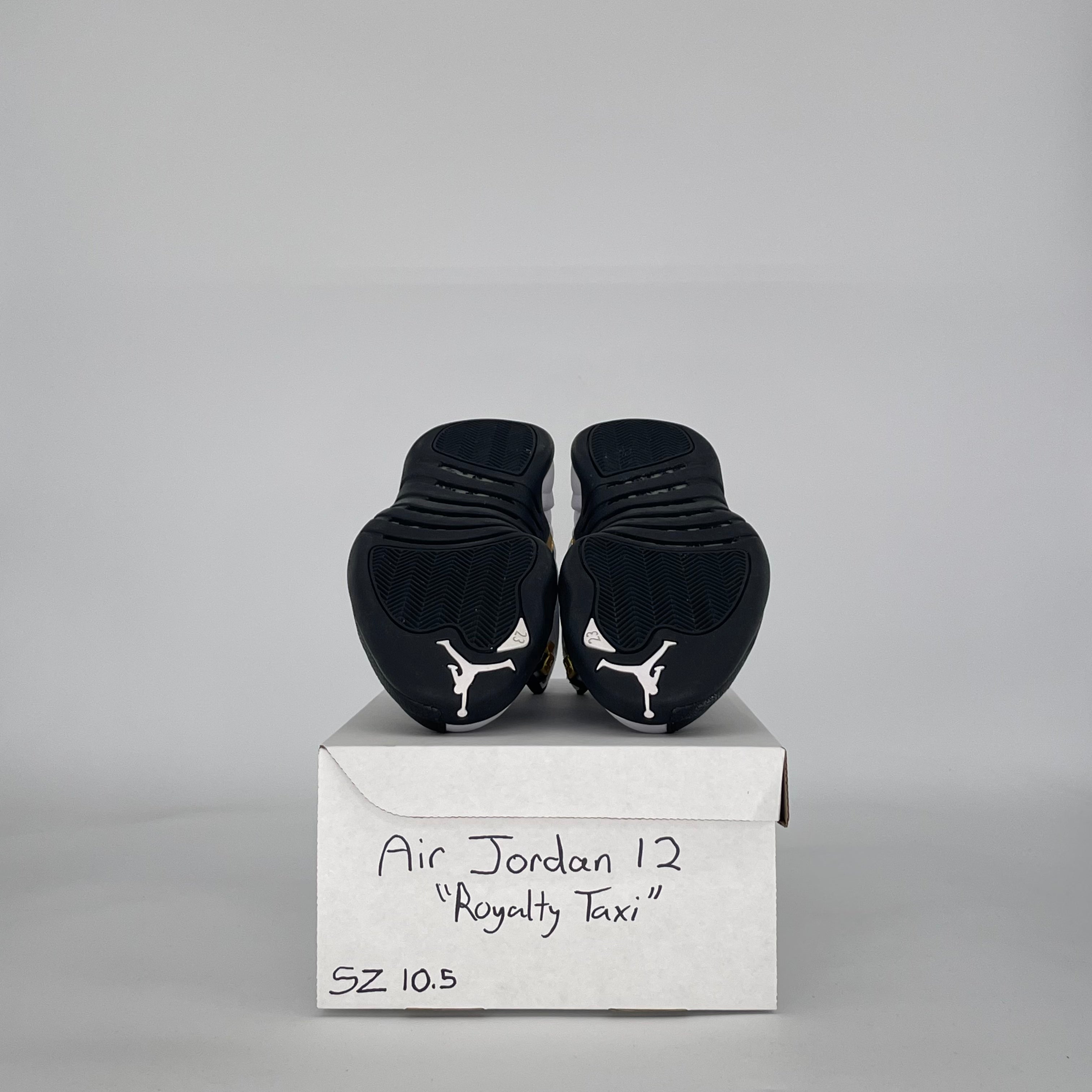 AIR JORDAN 12 ROYALTY TAXI CT8013-170 SIZE 10.5/12W