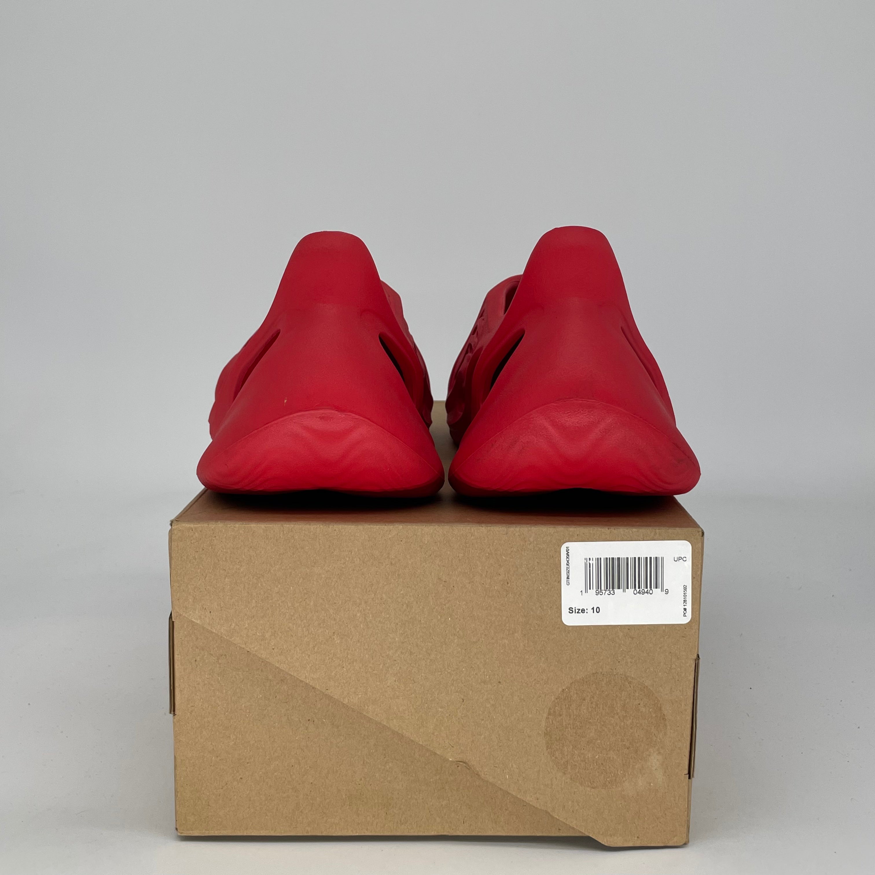 ADIDAS YEEZY FOAM RNNR VERMILLION GW3355 SIZE 10/11.5W