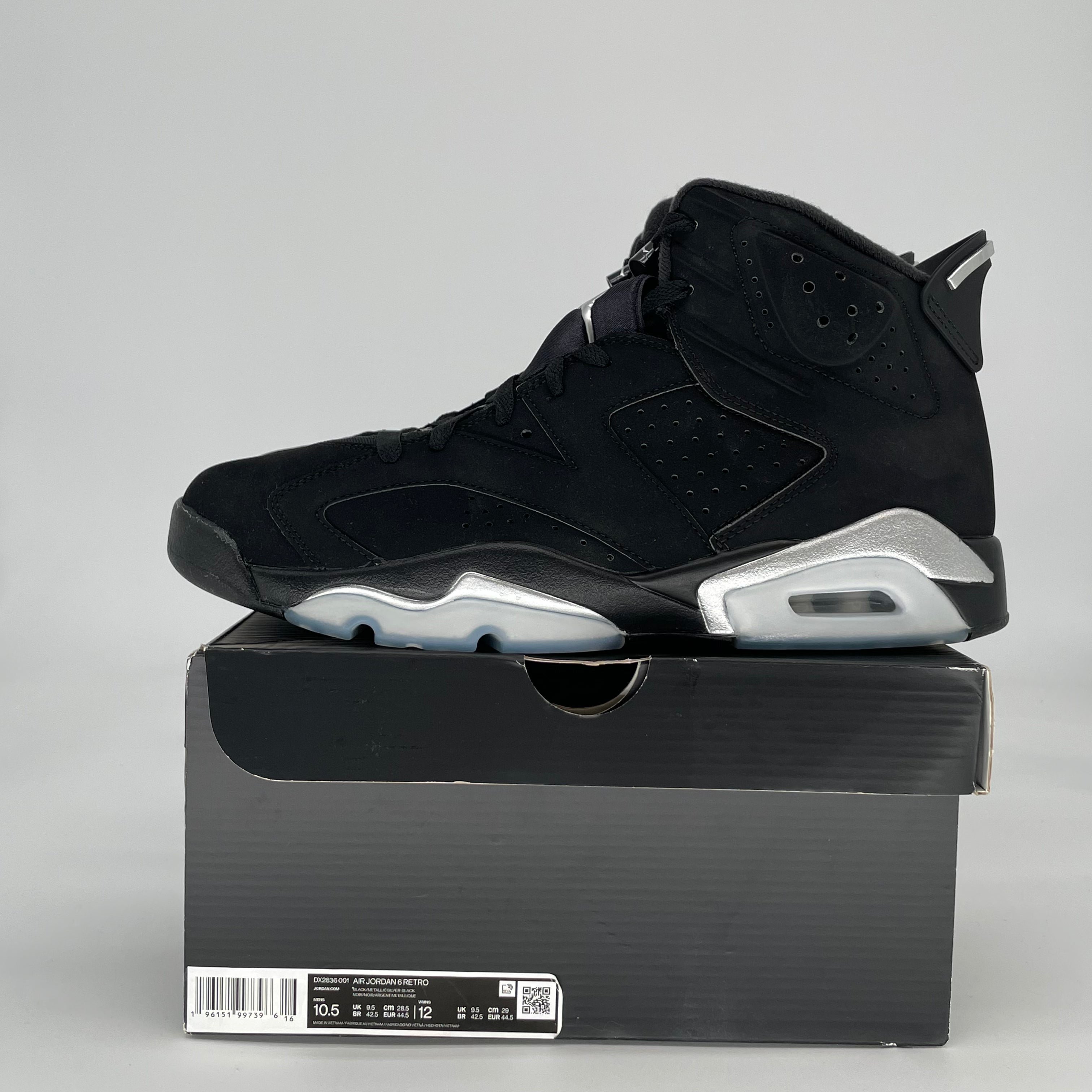 AIR JORDAN 6 CHROME DX2836-001 SIZE 10.5/12W