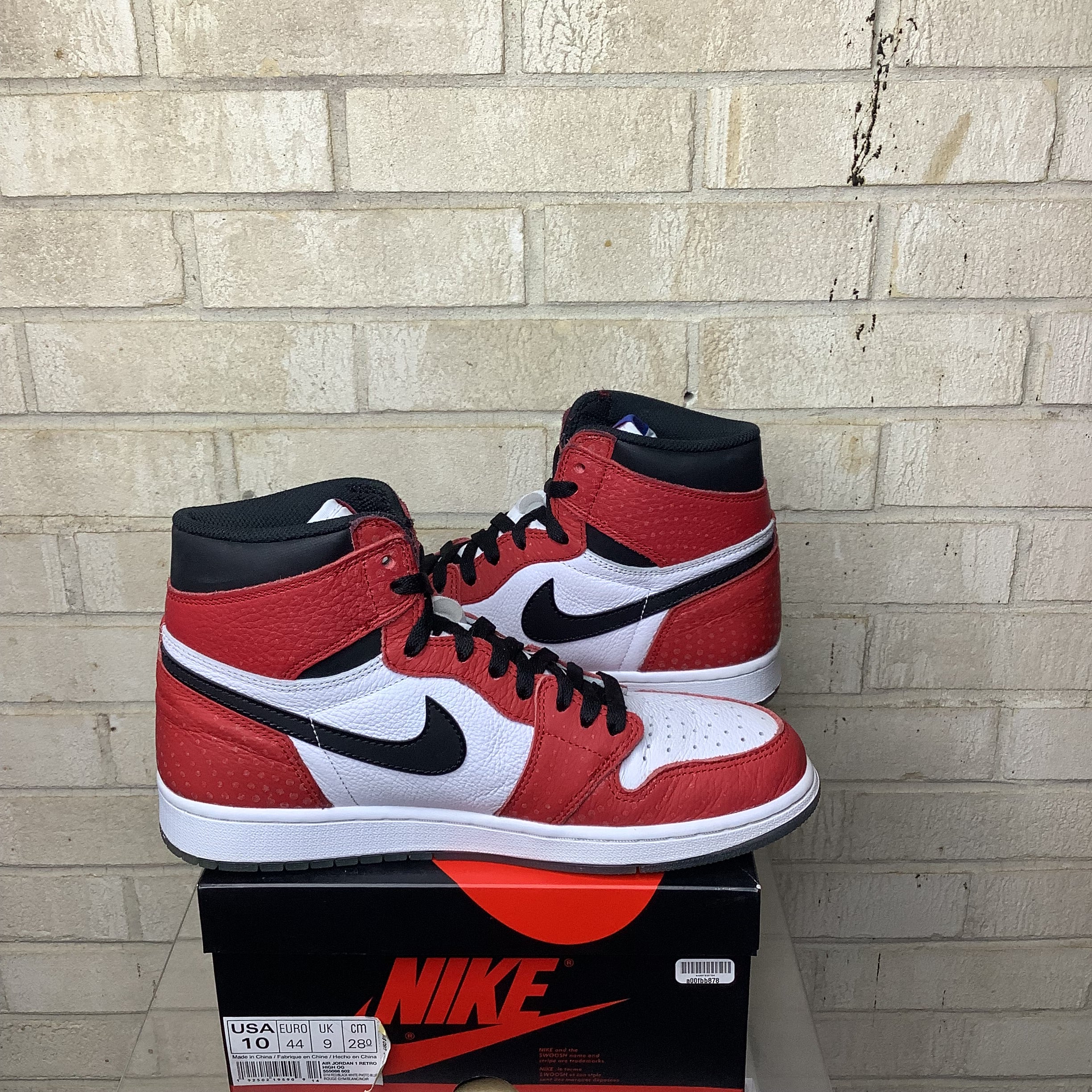 AIR JORDAN 1 SPIDER-MAN ORIGIN STORY SIZE 10/11.5W 555088-602