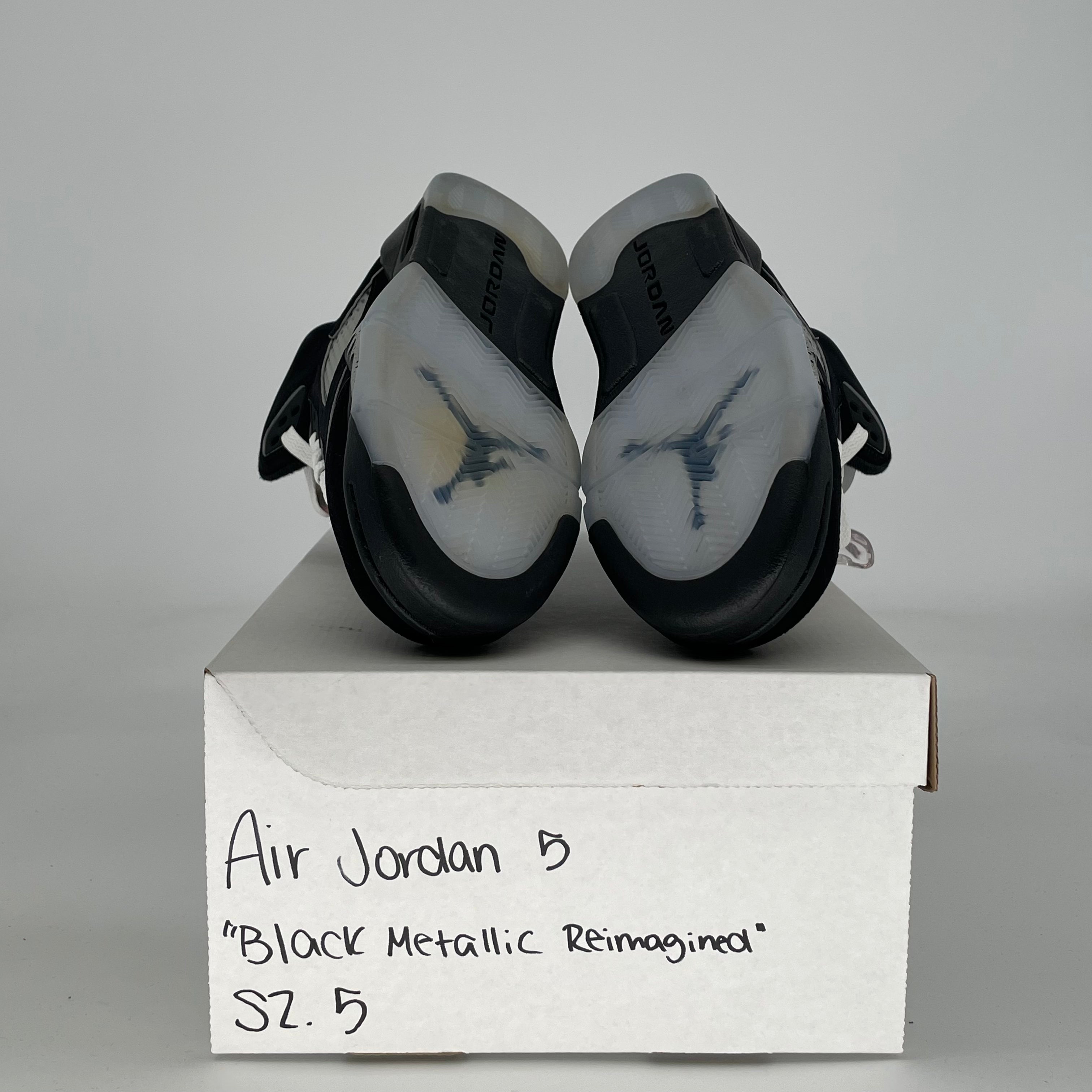 AIR JORDAN 5 BLACK METALLIC REIMAGED HF3976-001 SIZE 5/6.5W