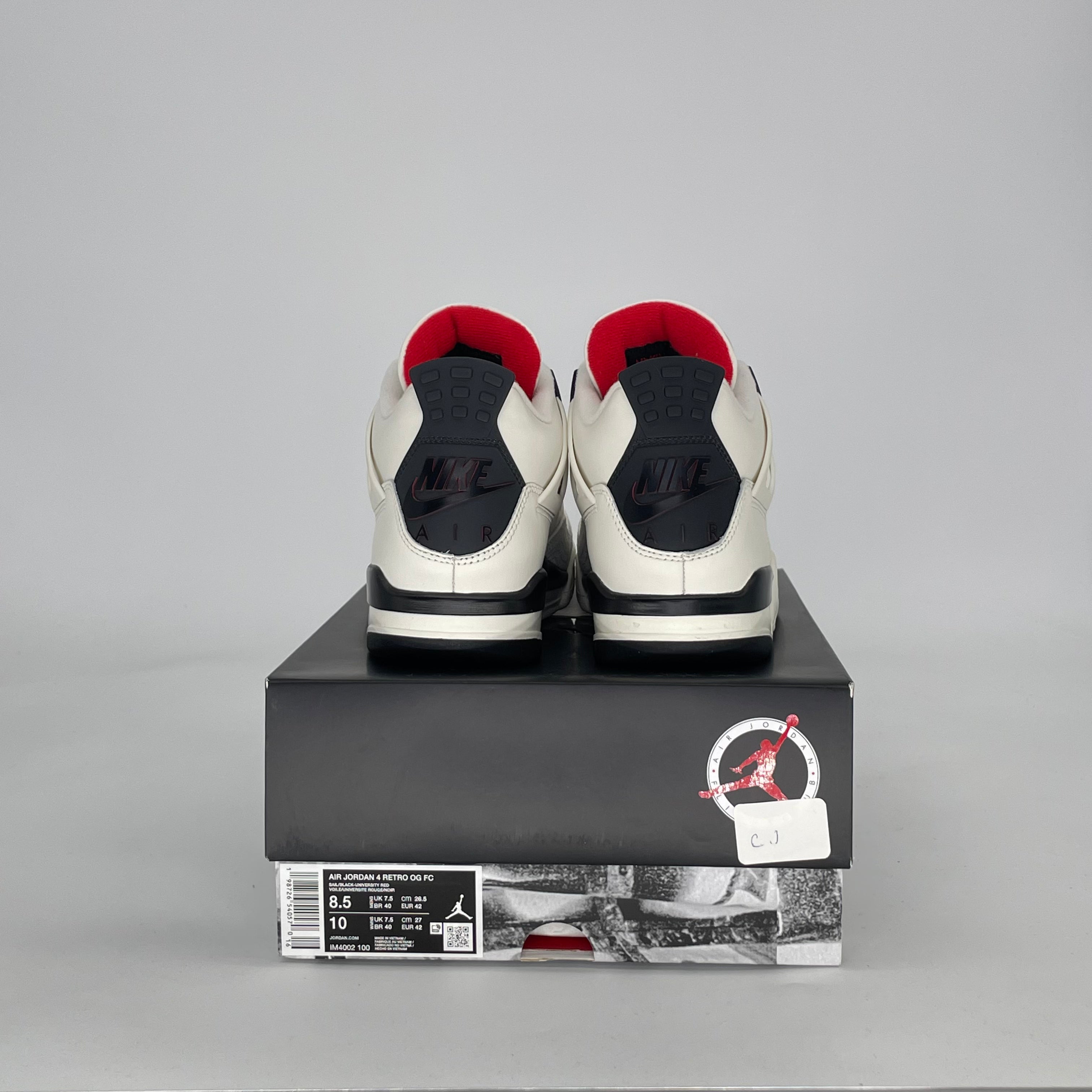 AIR JORDAN 4 FLIGHT CLUB IM4002-100 SIZE 8.5/10W