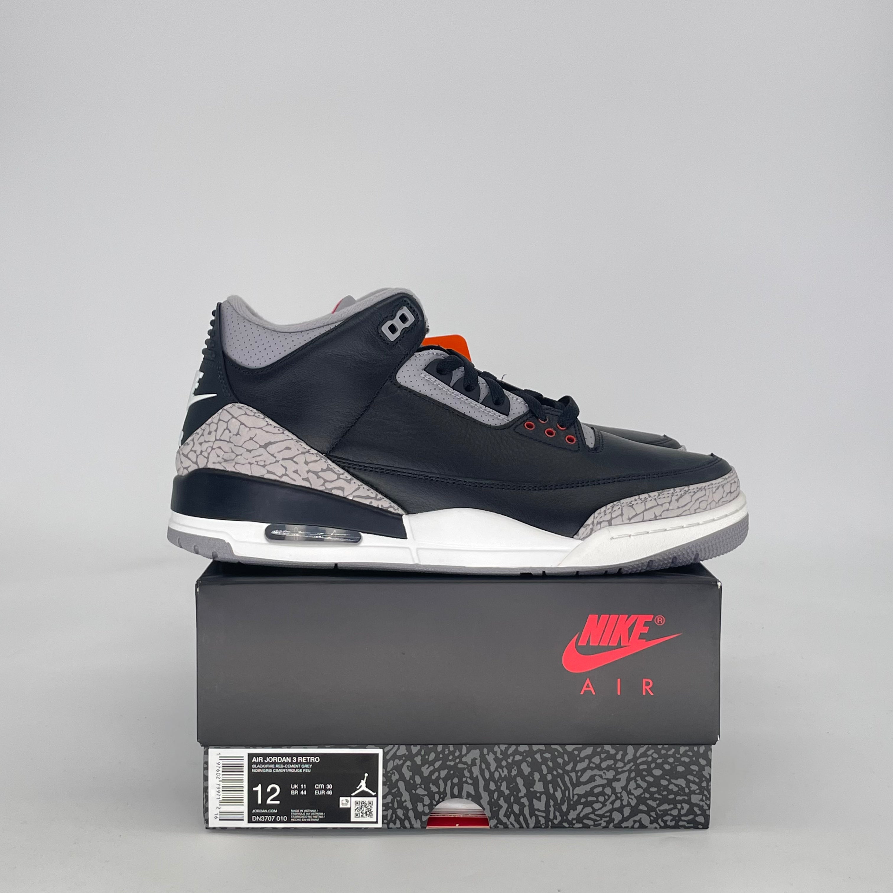 AIR JORDAN 3 BLACK CEMENT DN3707-010 SIZE 12/13.5W