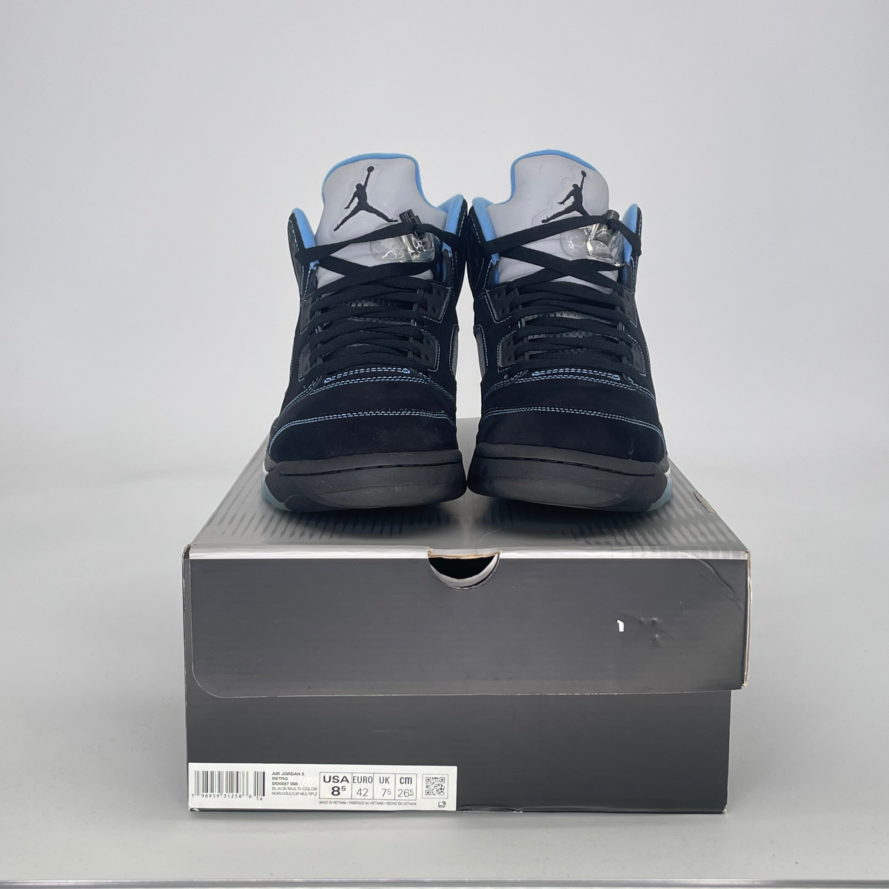 AIR JORDAN 5 BLACK UNIVERSITY BLUE DD0587-008 SIZE 8.5/10W
