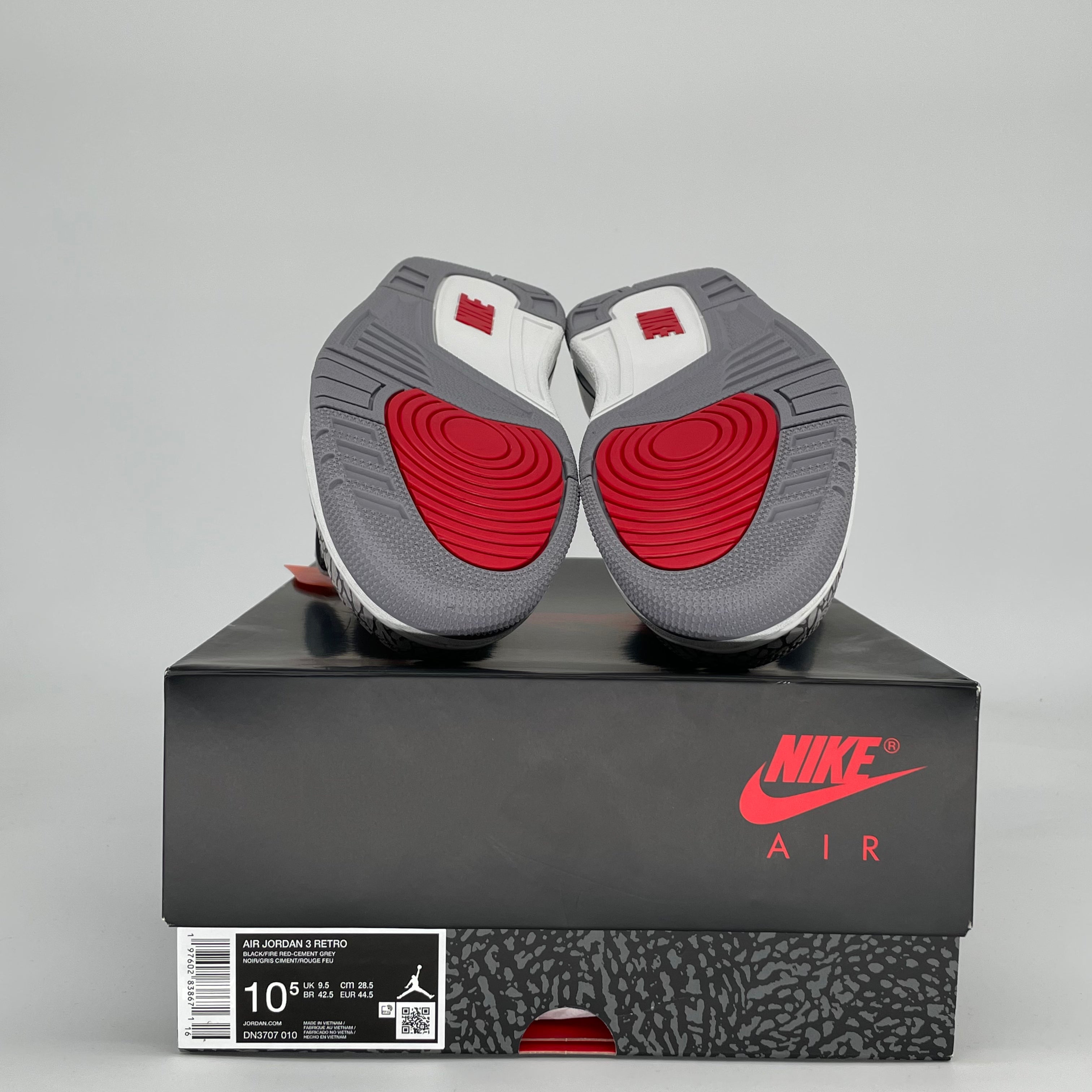 AIR JORDAN 3 BLACK CEMENT DN3707-010 SIZE 10.5/12W