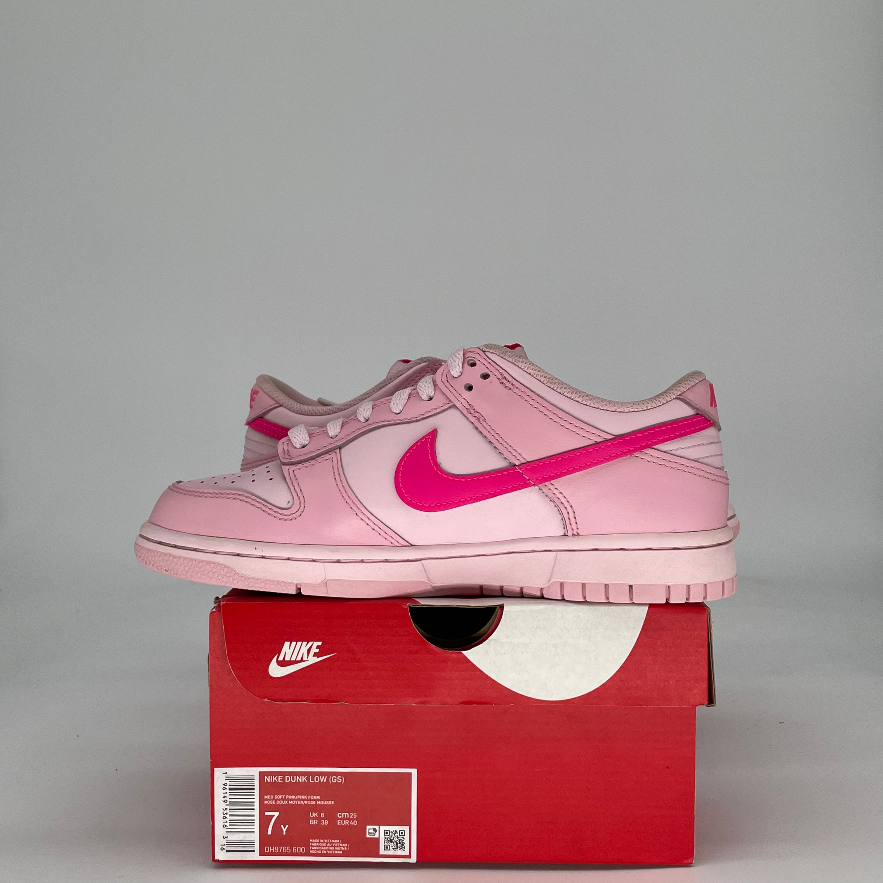 NIKE DUNK LOW TRIPLE PINK DH9765-600 SIZE 7/8.5W