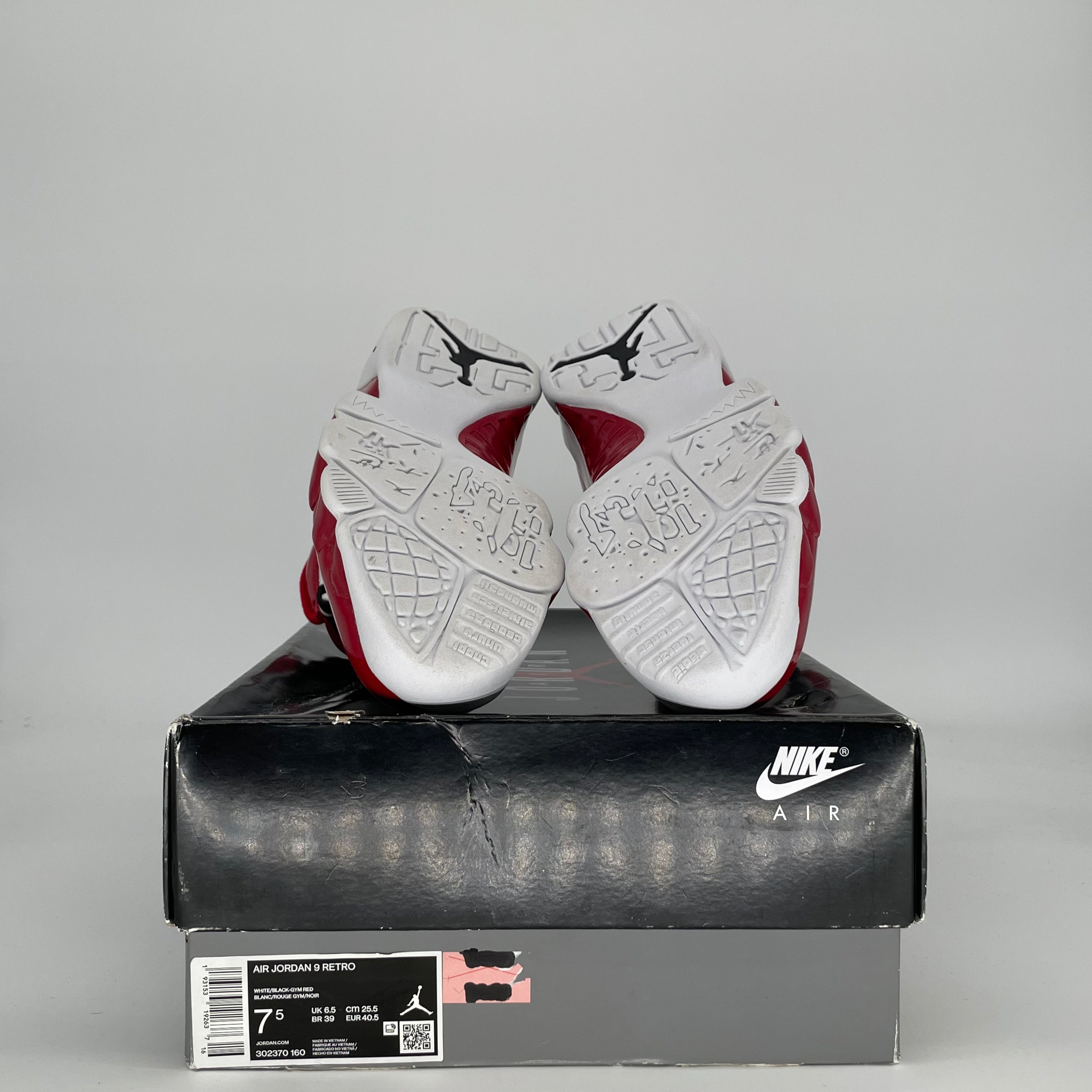 AIR JORDAN 9 WHITE GYM RED 302370-160 SIZE 7.5/9W