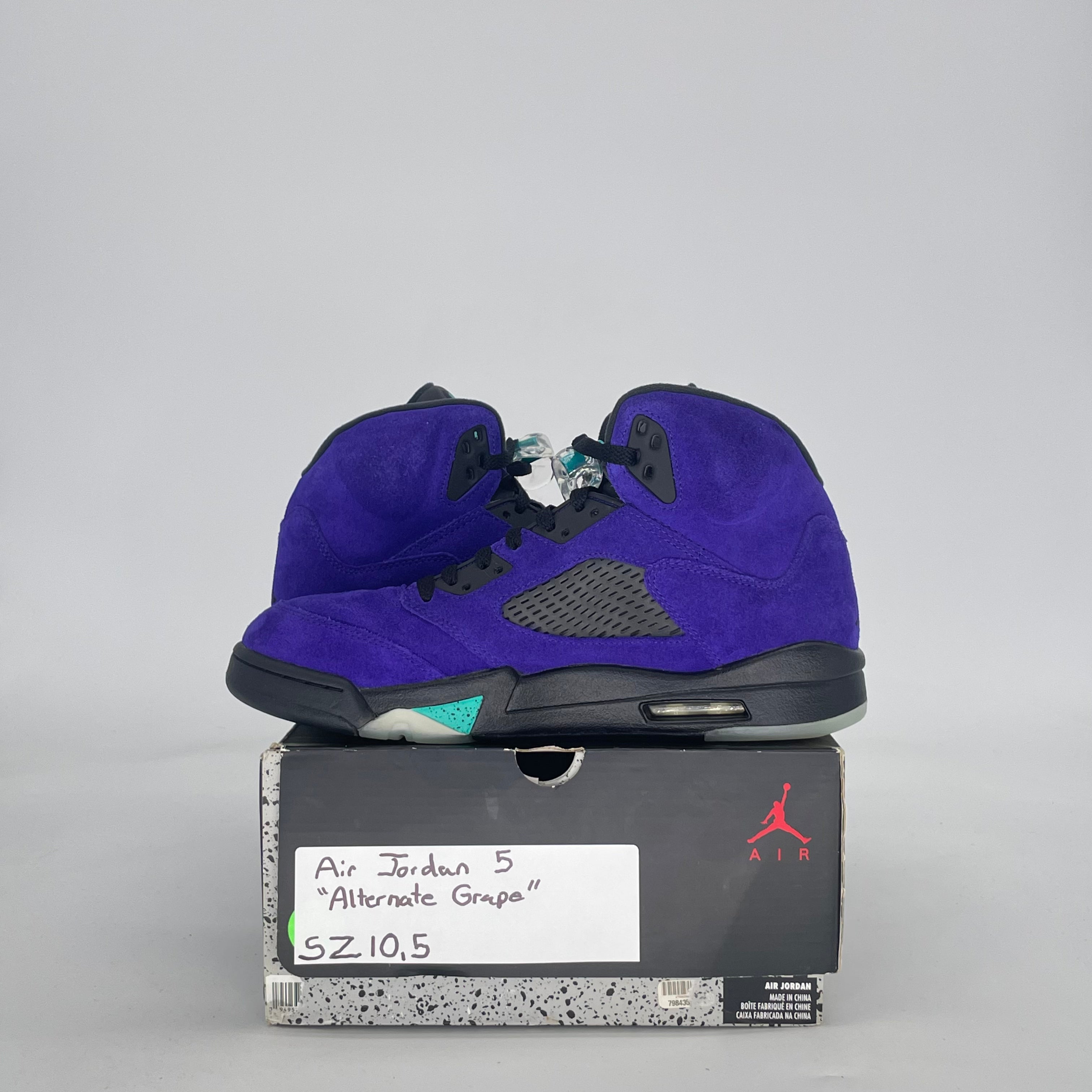 AIR JORDAN 5 ALTERNATE GRAPE 136027-500 SIZE 10.5/12W