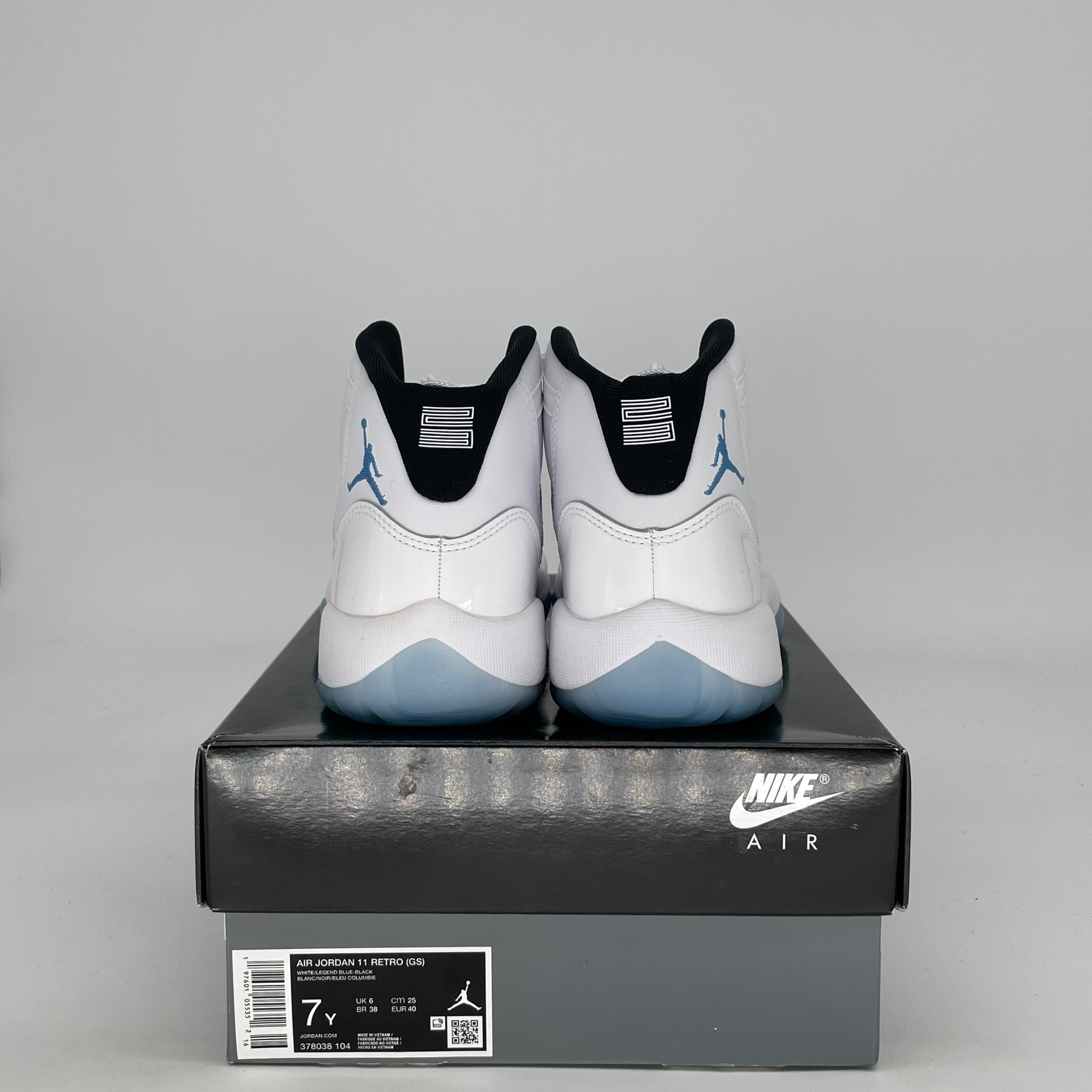AIR JORDAN 11 LEGEND BLUE CT8012-104 SIZE 7/8.5W