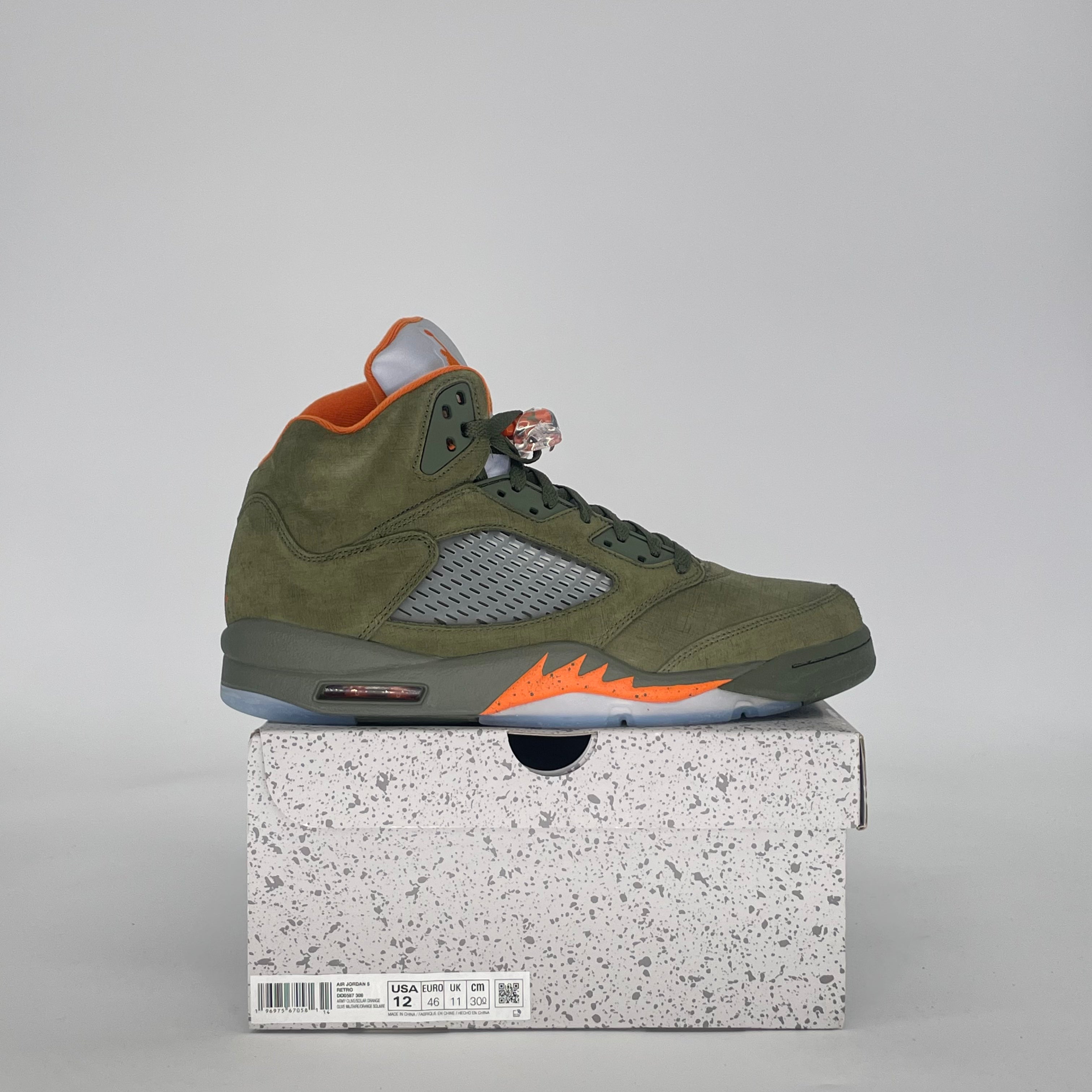 AIR JORDAN 5 OLIVE DD0587-308 SIZE 12/13.5W