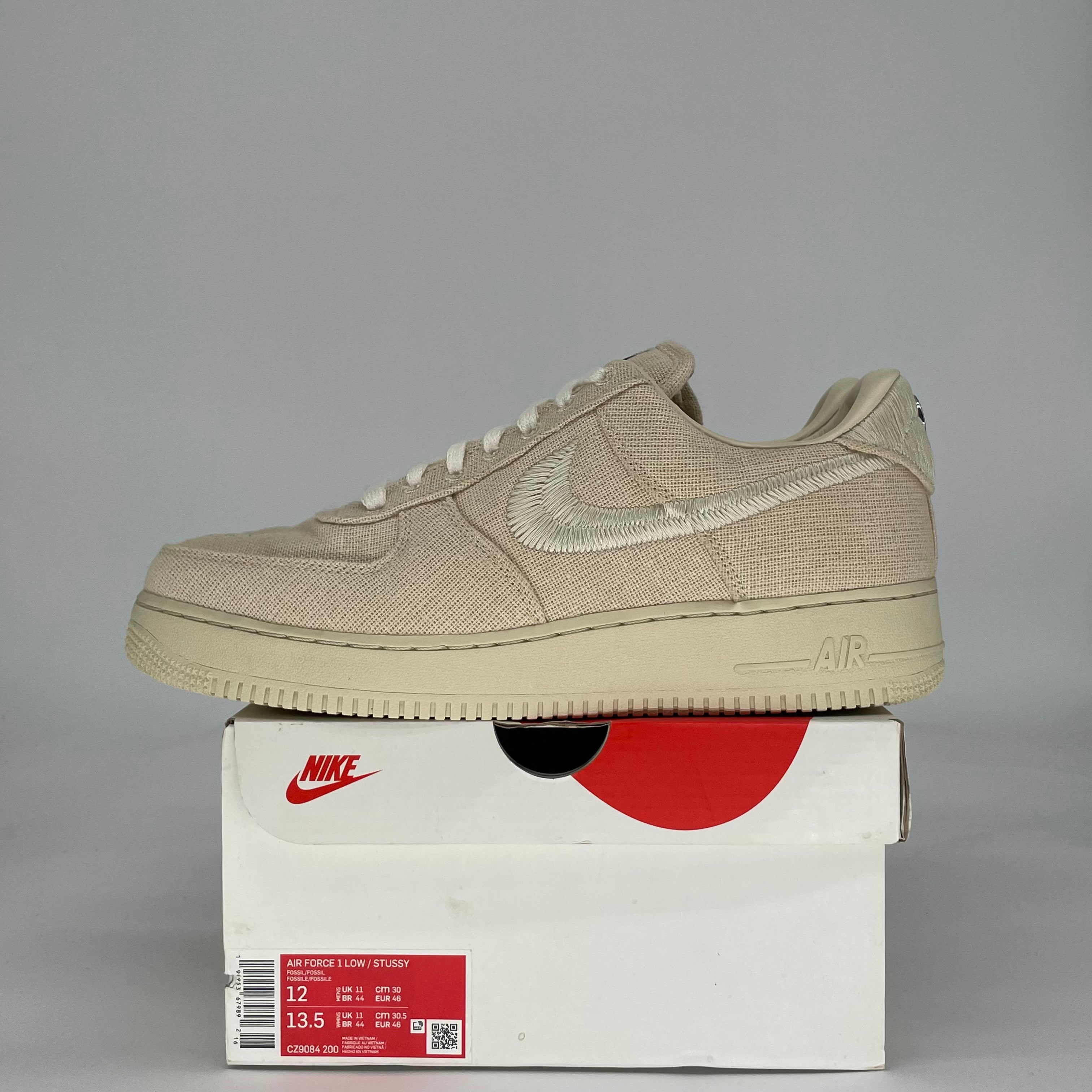 NIKE AIR FORCE 1 LOW STUSSY FOSSIL CZ9084-200 SIZE 12/13.5W