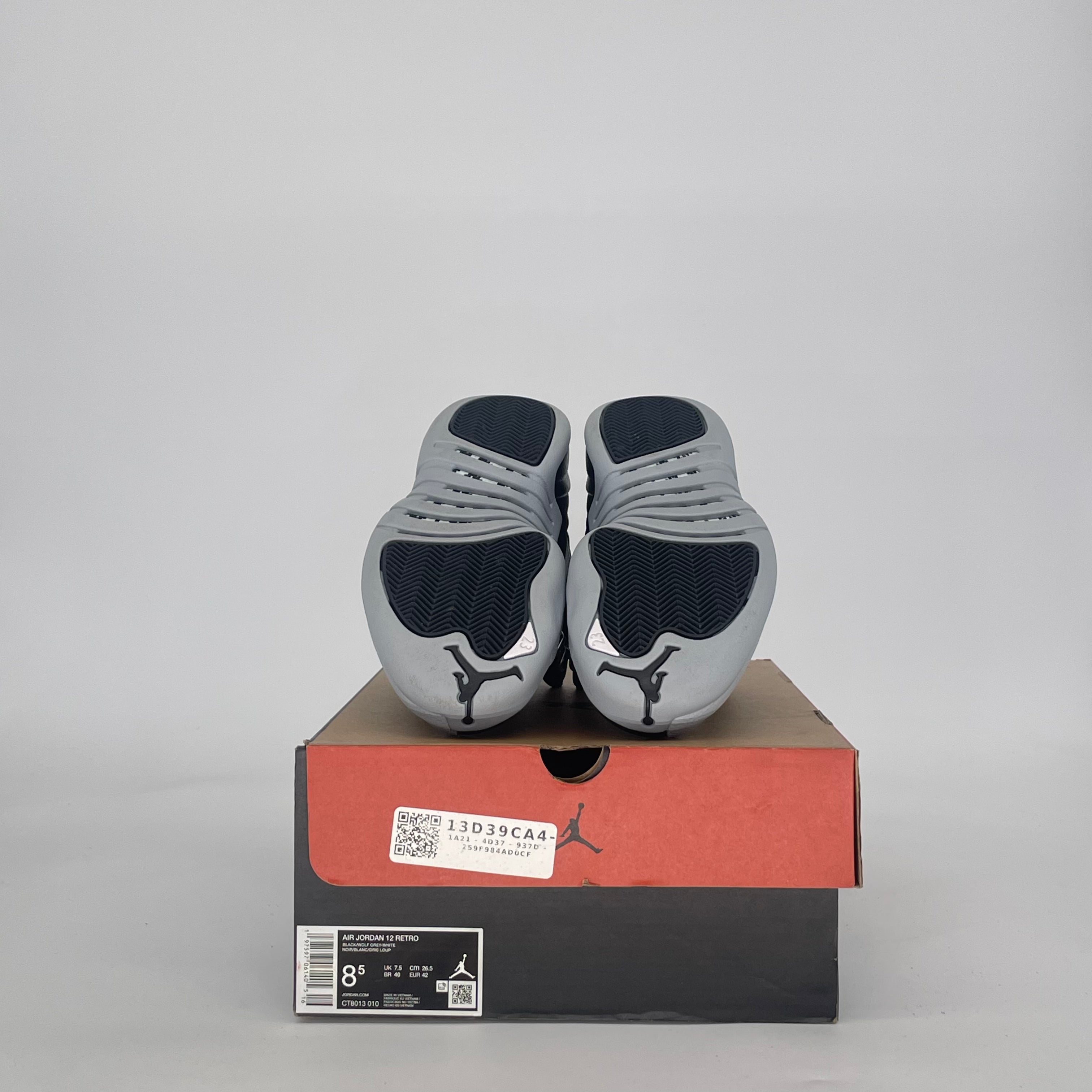 AIR JORDAN 12 BARONS CT8013-010 SIZE 8.5/10W