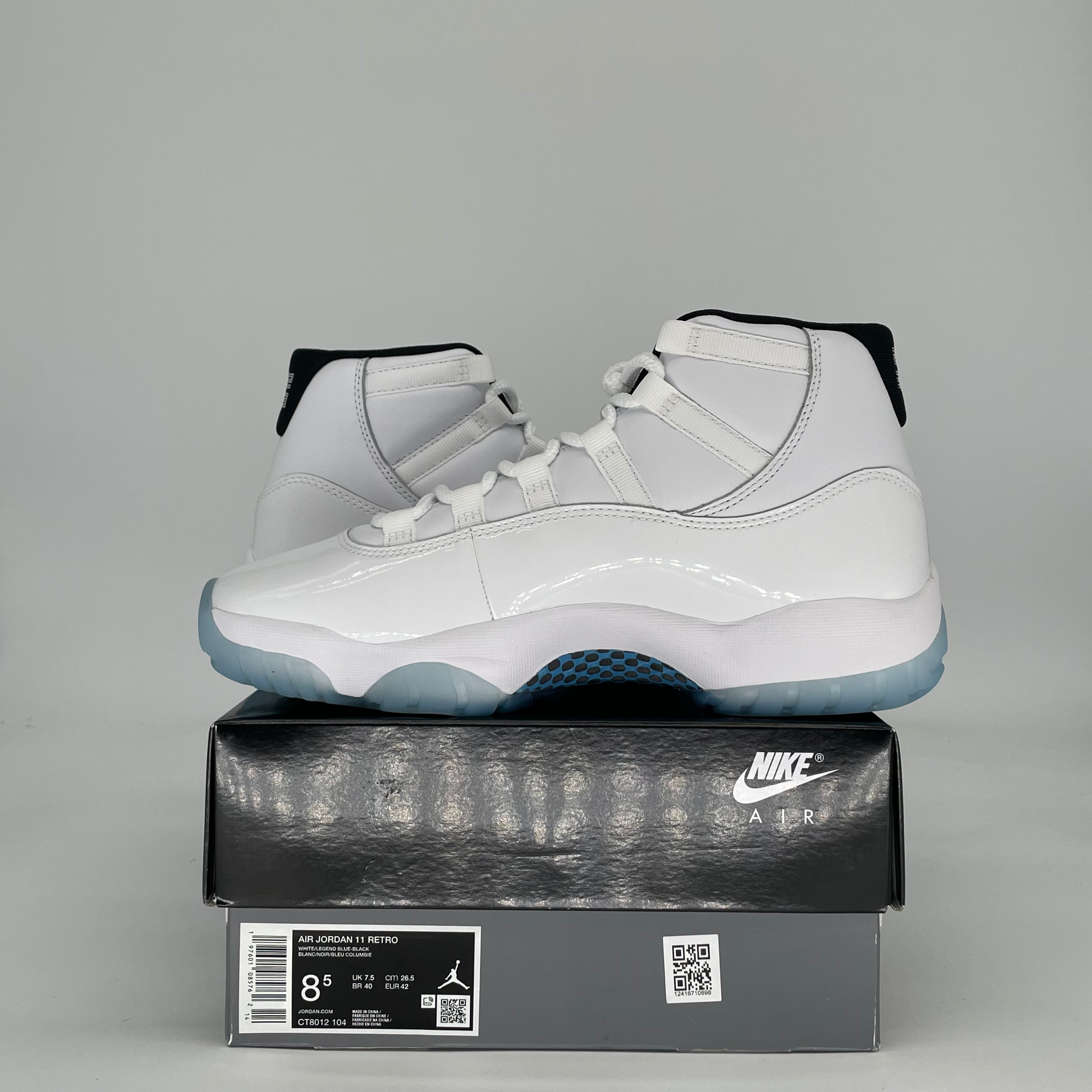 AIR JORDAN 11 LEGEND BLUE CT8012-104 SIZE 8.5/10W