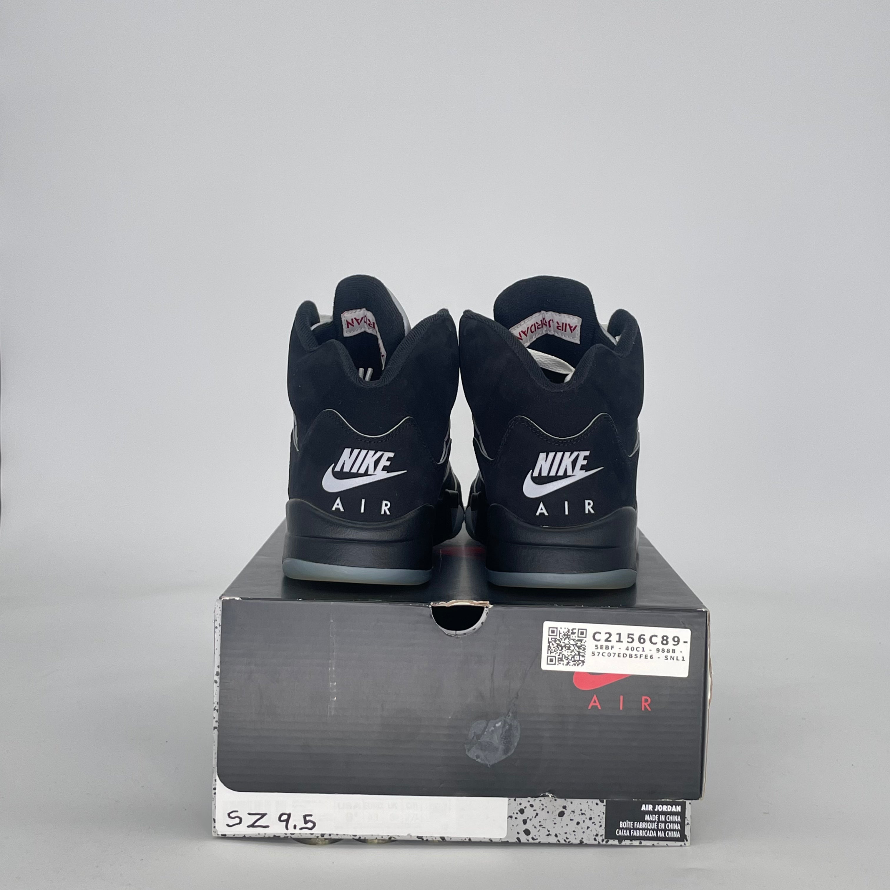 AIR JORDAN 5 BLACK METALLIC REIMAGINED HF3975-001 SIZE 9.5/11W