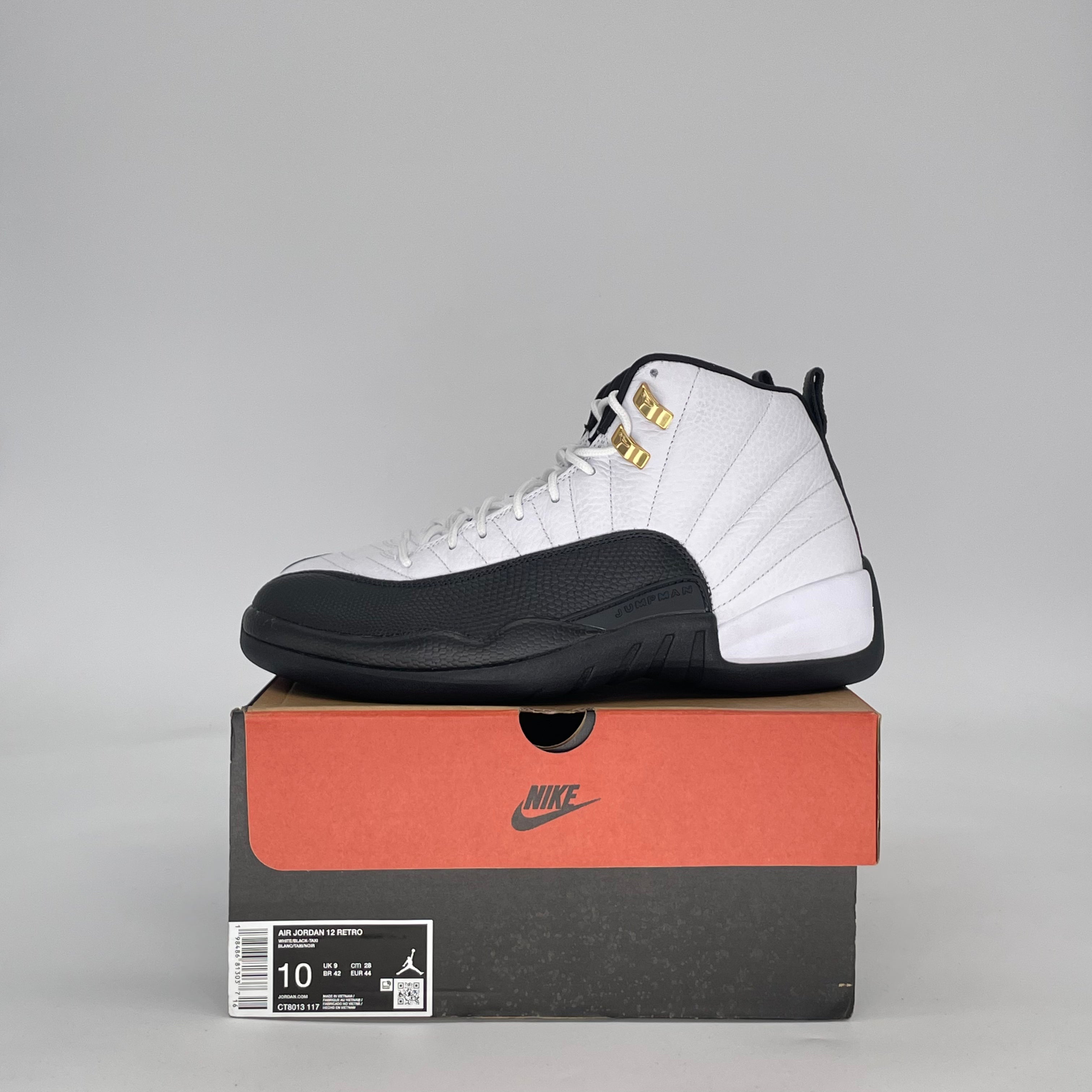 AIR JORDAN 12 TAXI CT8013-117 SIZE 10/11.5W