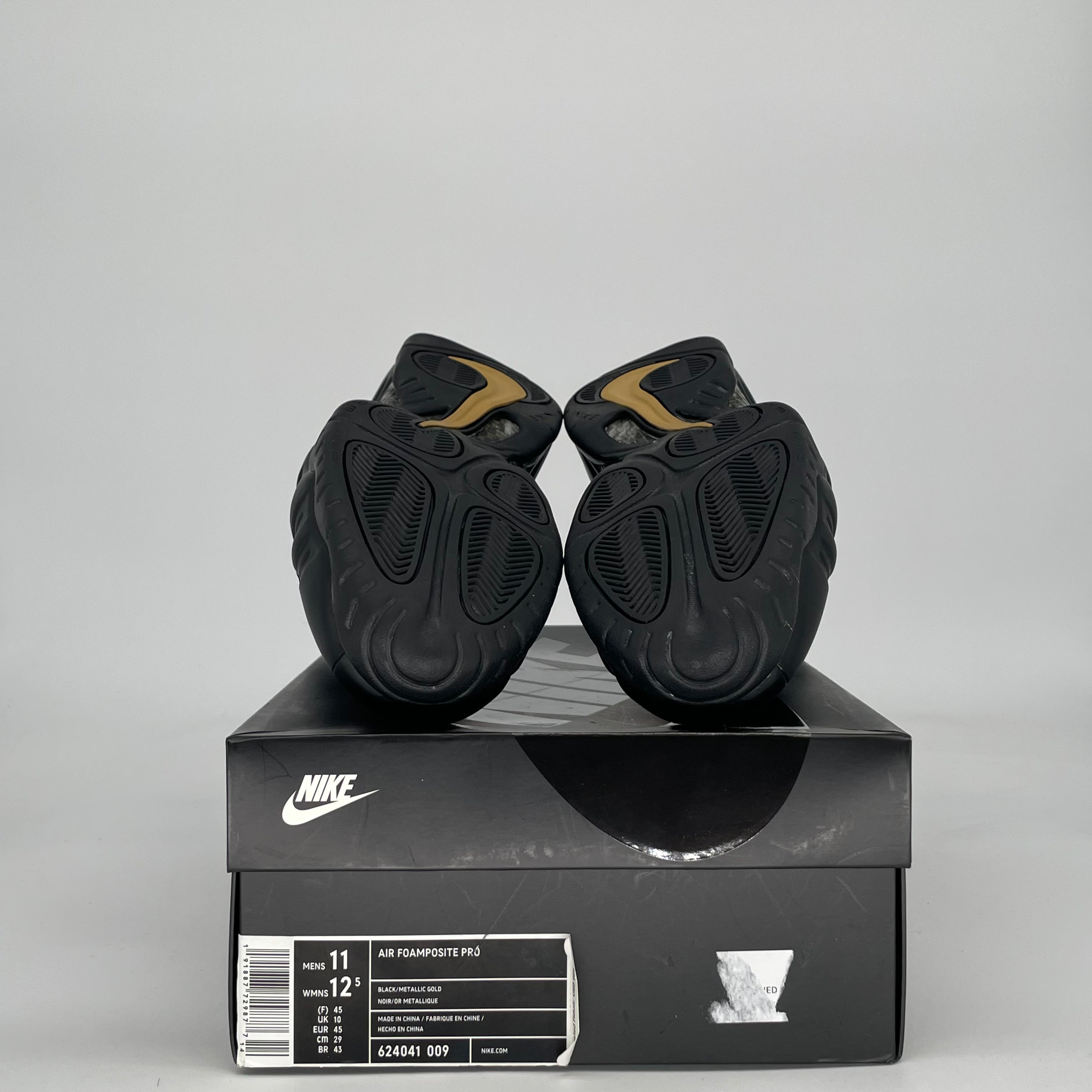 NIKE AIR FOAMPOSITE BLACK METALLIC GOLD 624041-009 SIZE 11/12.5W